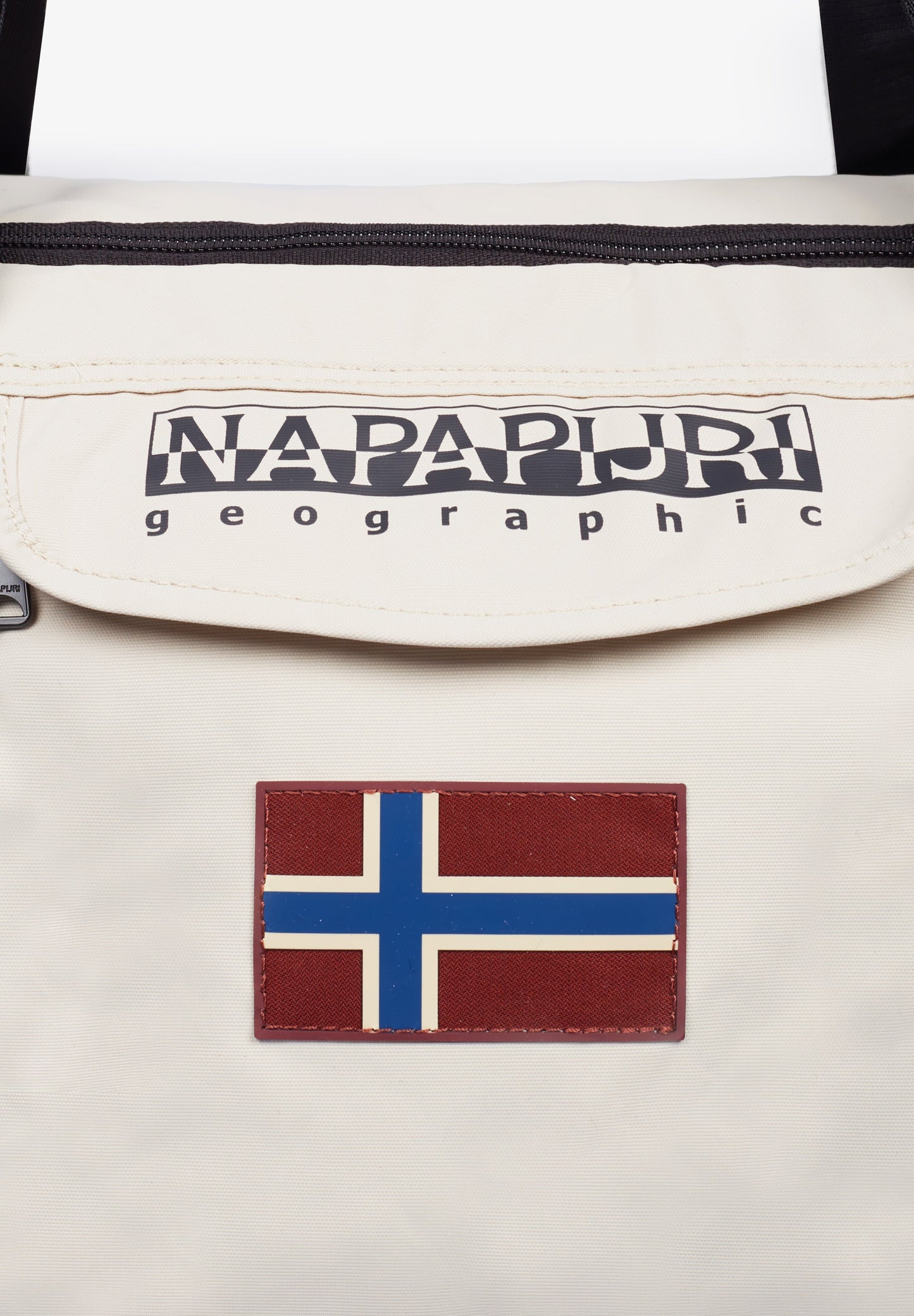 NAPAPIJRI | BERING TRAVEL