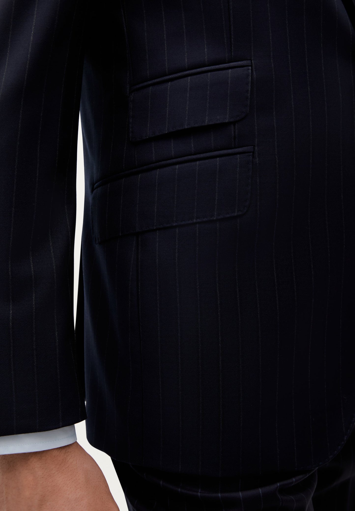 BLAZER DE LÃ COM RISCA DIPLOMÁTICA