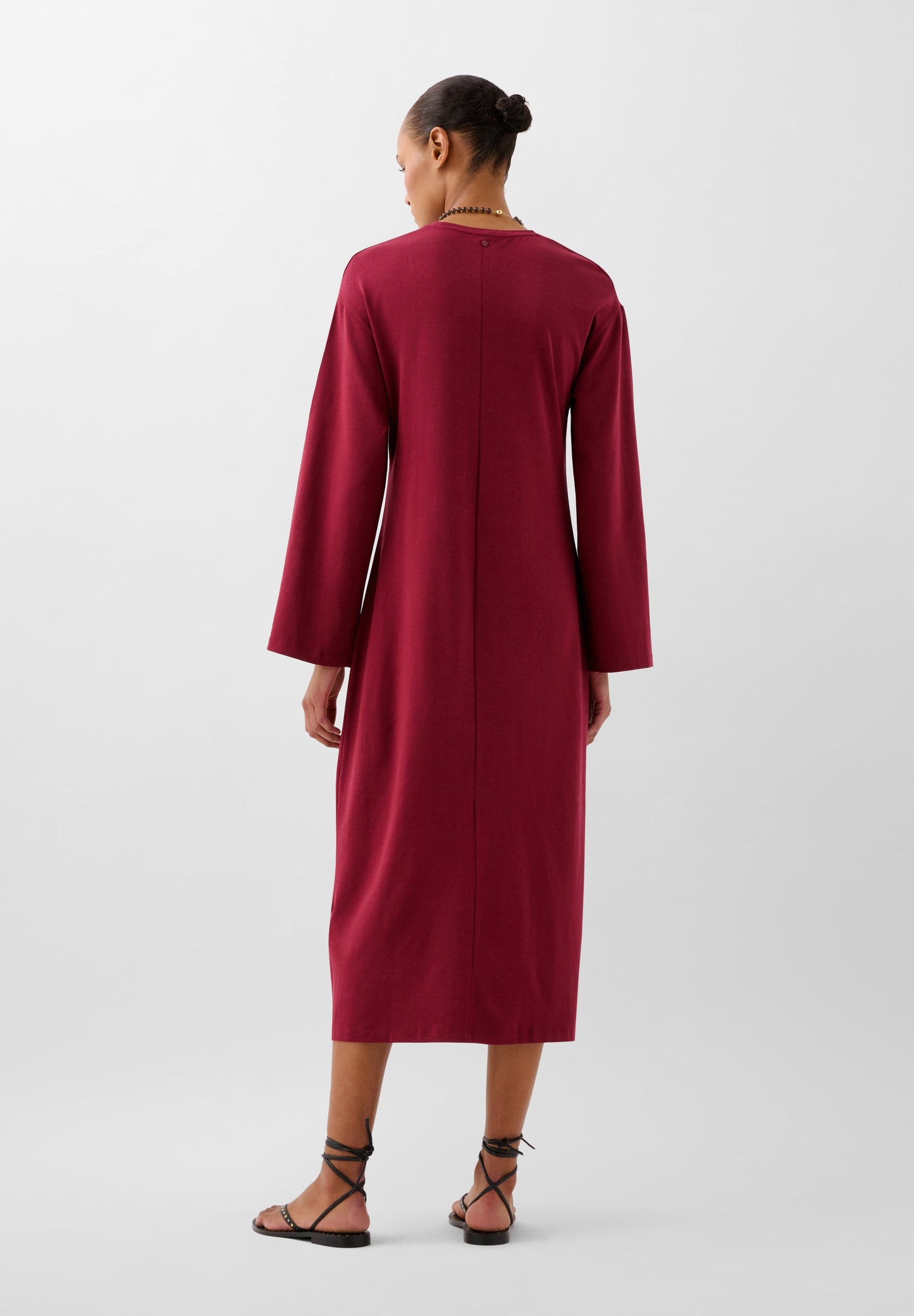 VESTIDO FLUIDO COM PORMENOR DE NÓ