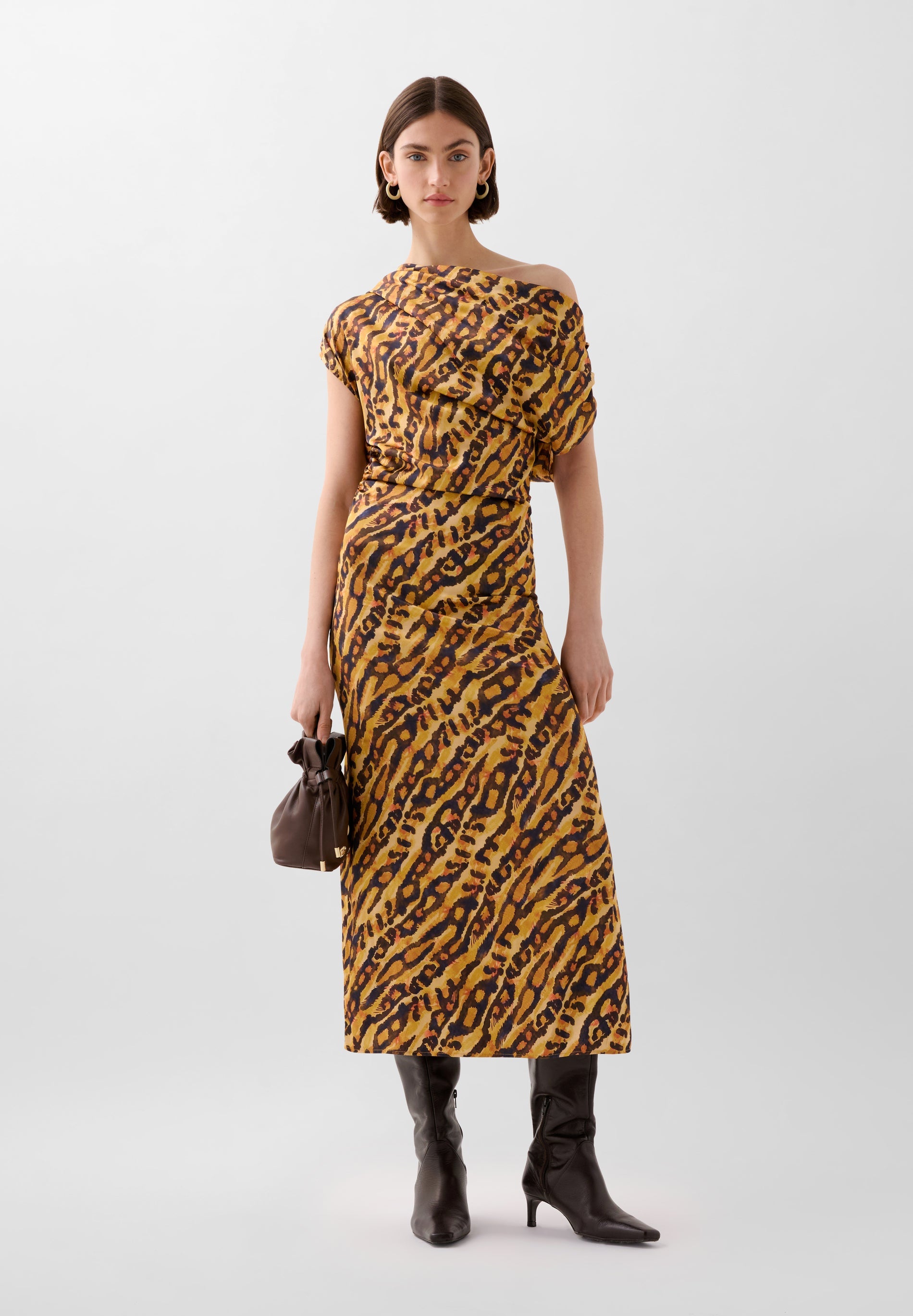 VESTIDO ACETINADO COM ESTAMPADO ANIMAL