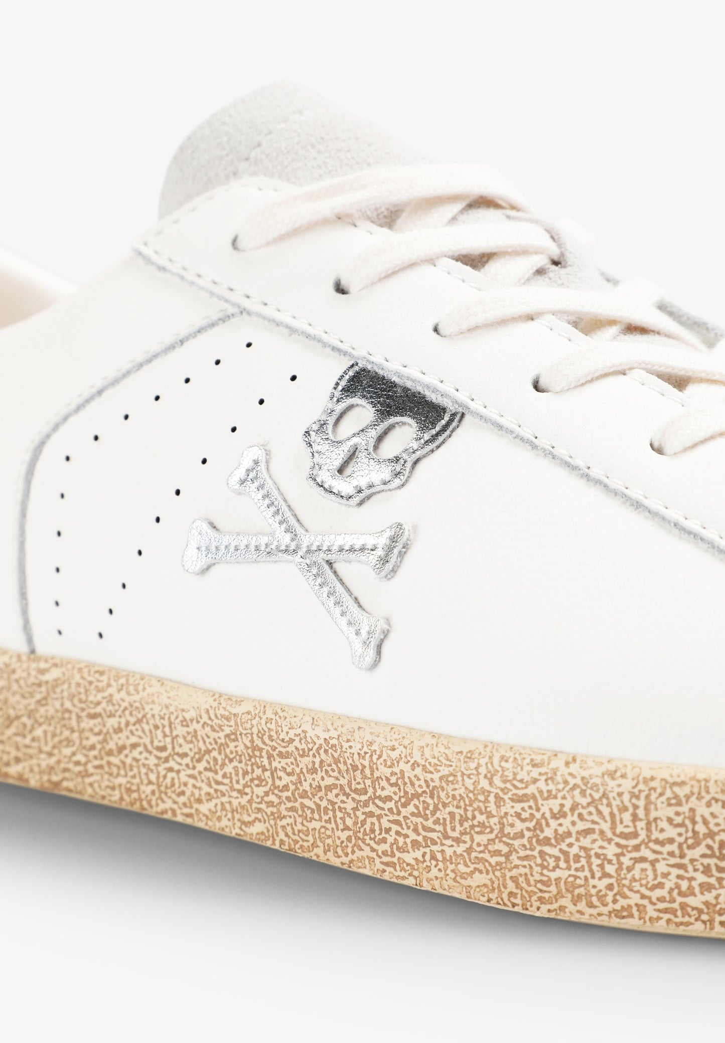 SAPATILHAS BAIXAS COM SKULL E ESTAMPADO ANIMAL