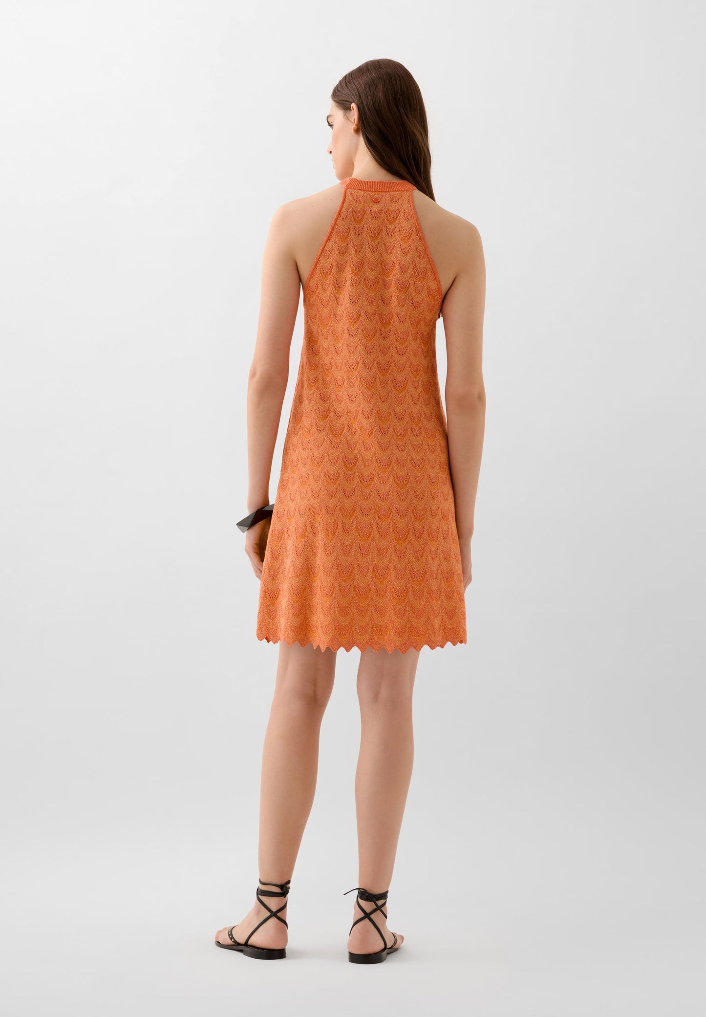 VESTIDO MINI HALTER DE MALHA COM FIO METALIZADO