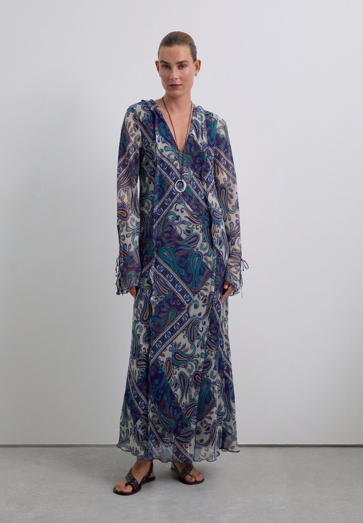 VESTIDO COMPRIDO FLUIDO PAISLEY