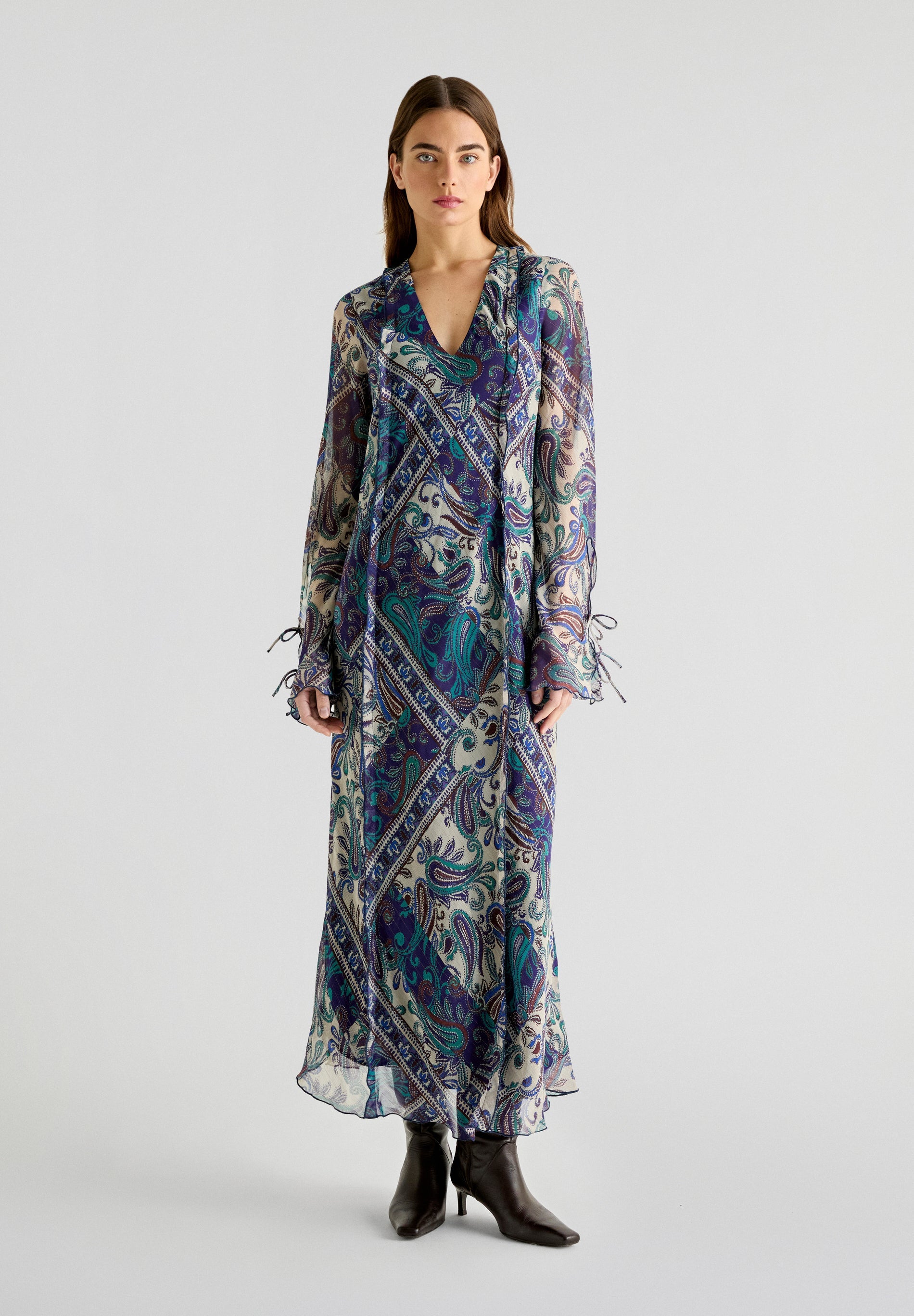 VESTIDO COMPRIDO FLUIDO PAISLEY