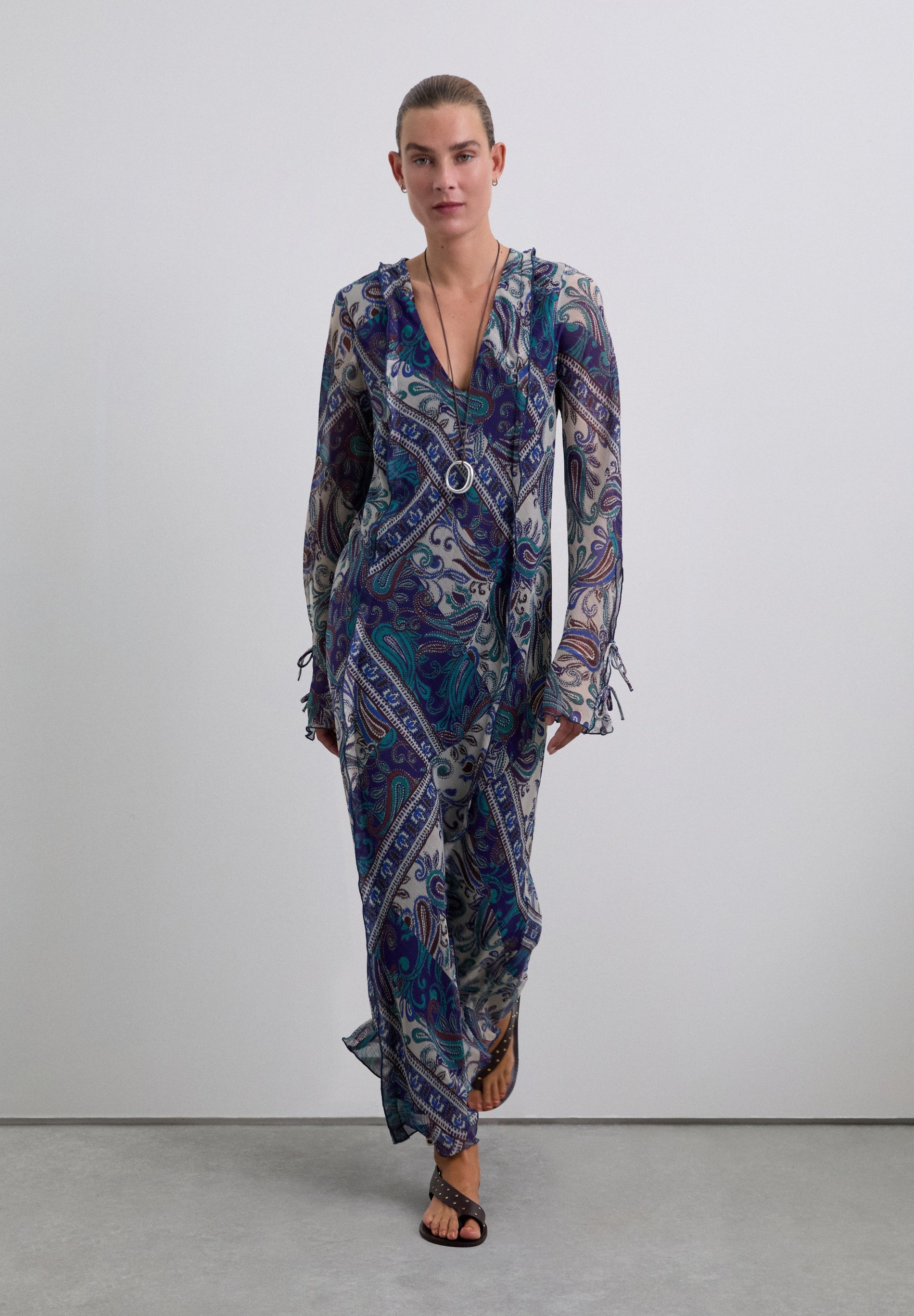 VESTIDO COMPRIDO FLUIDO PAISLEY