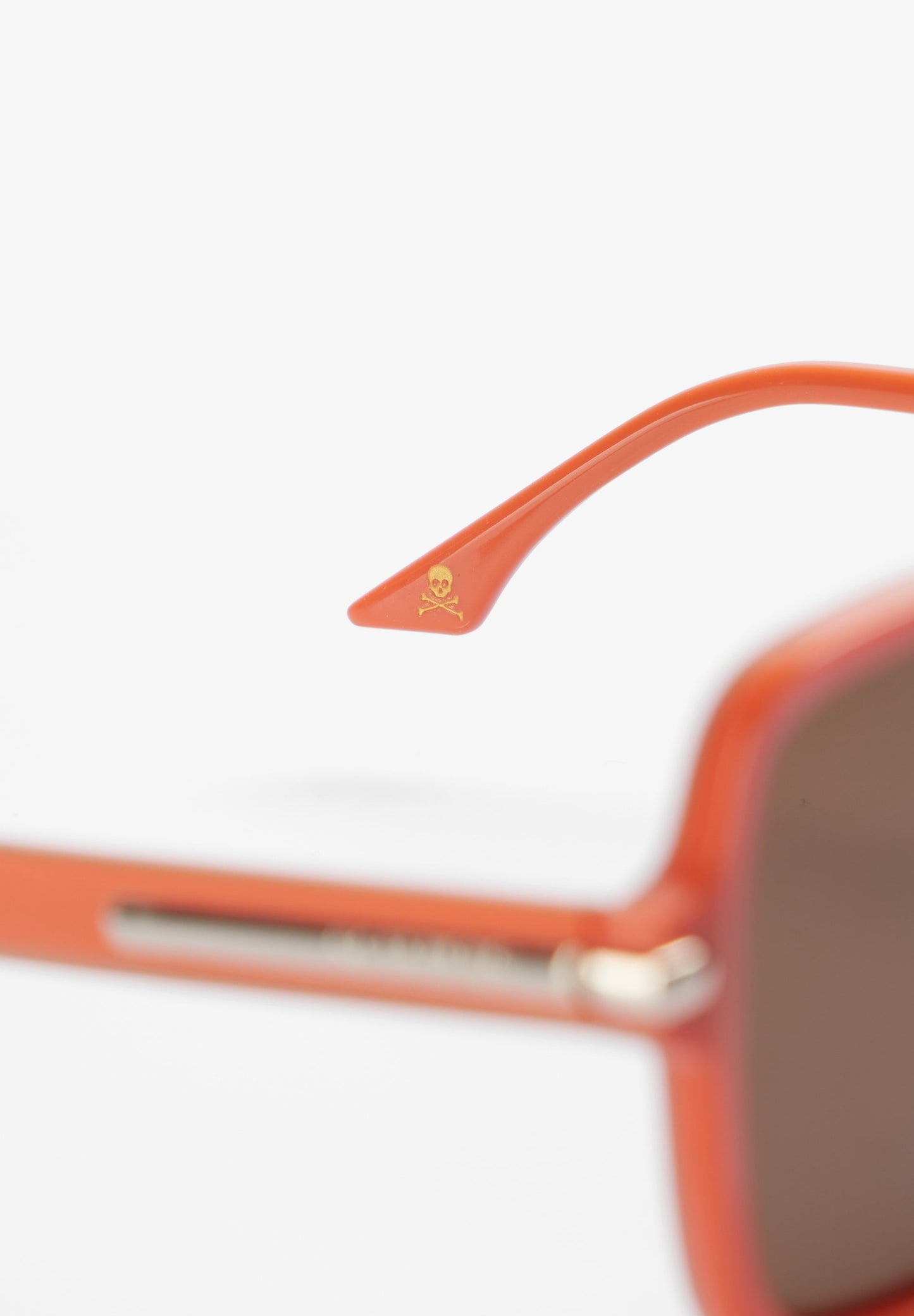 ÓCULOS DE SOL COM LOGÓTIPO