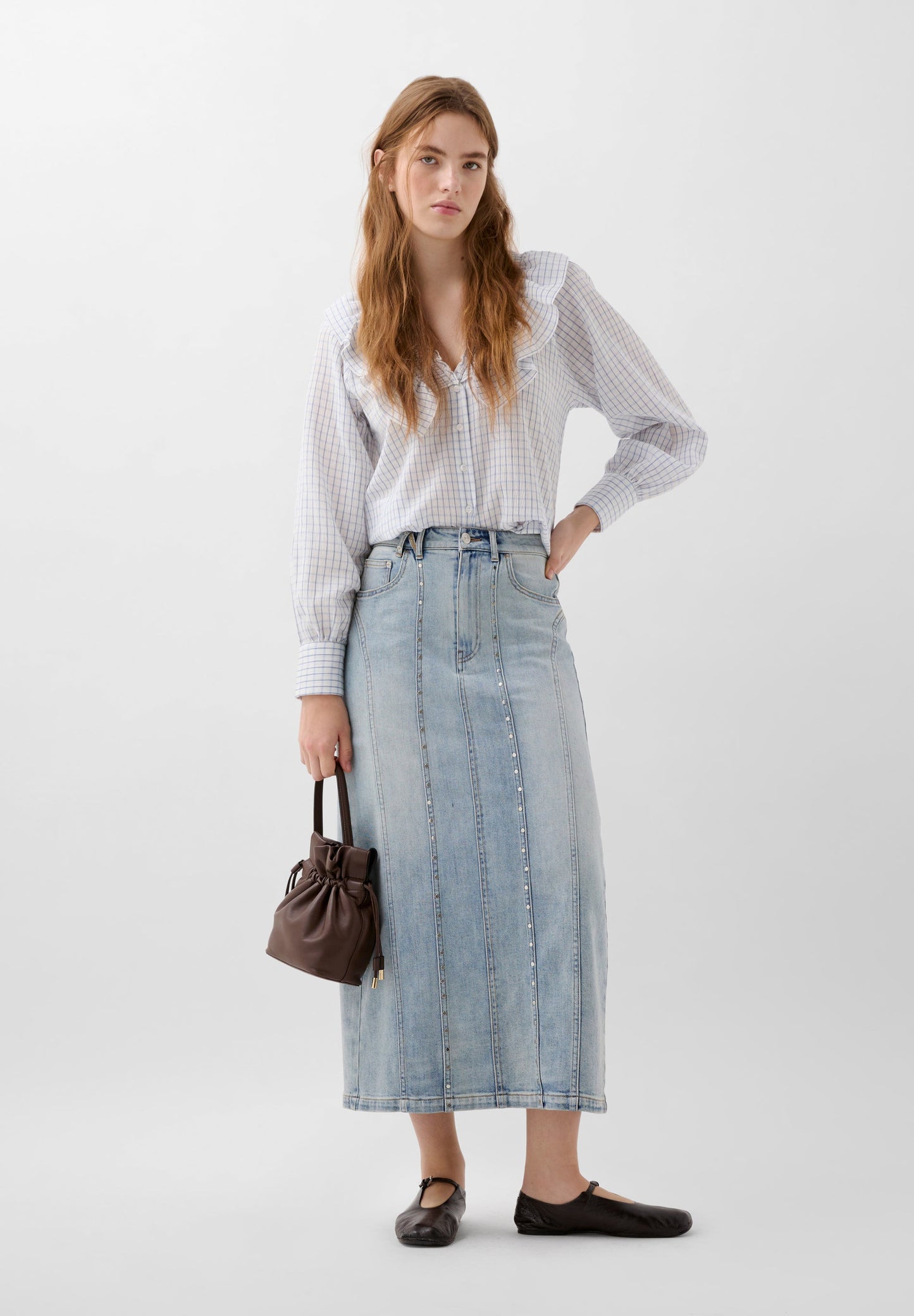 BLUSA AOS QUADRADOS COM FOLHO