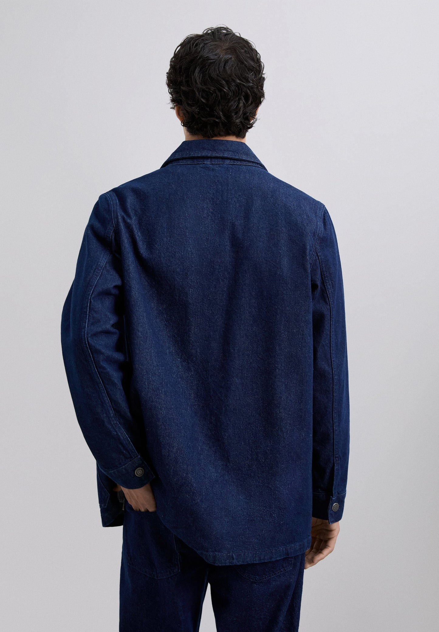 CASACO JEANS EFEITO DESBOTADO