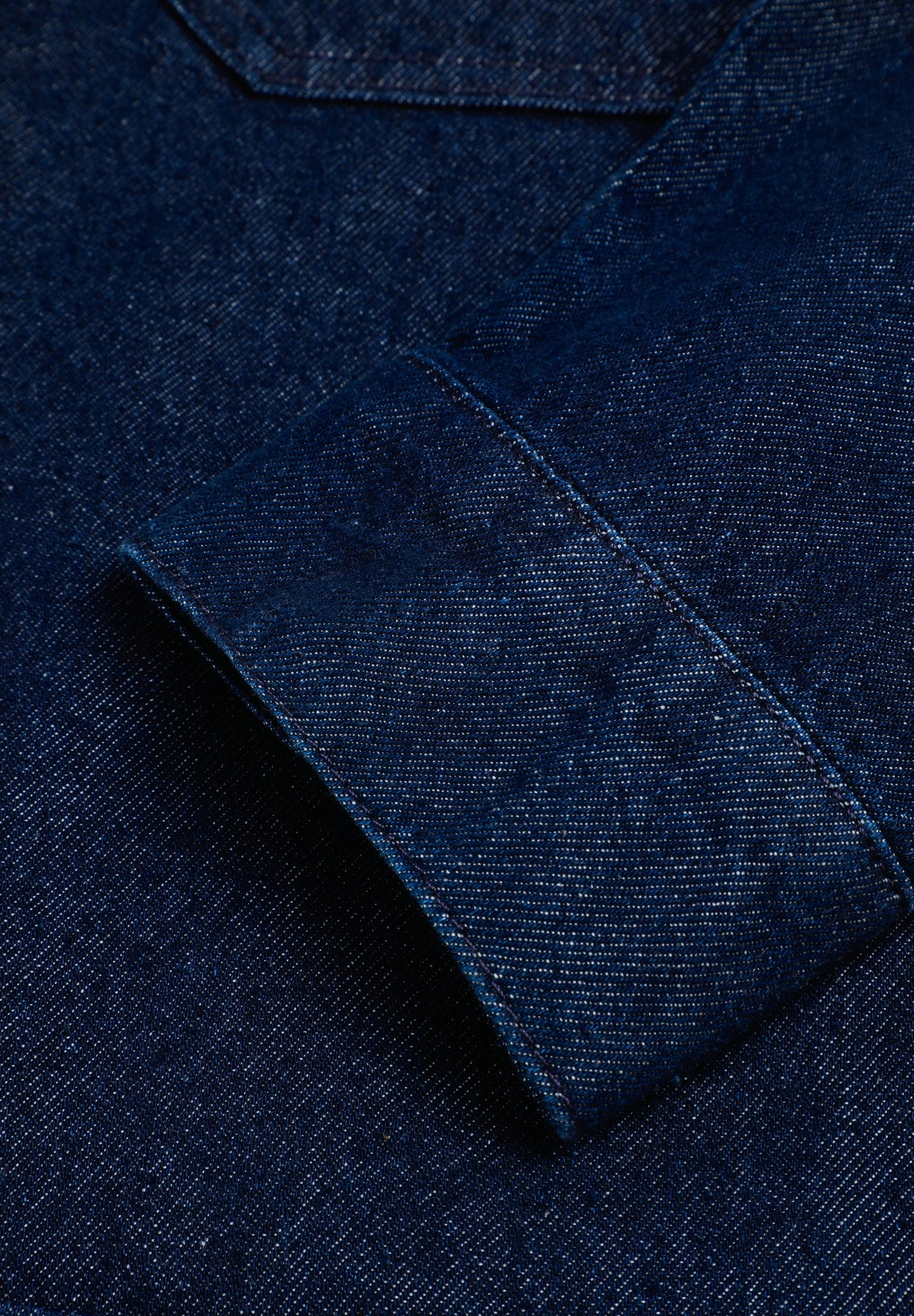 CASACO JEANS EFEITO DESBOTADO