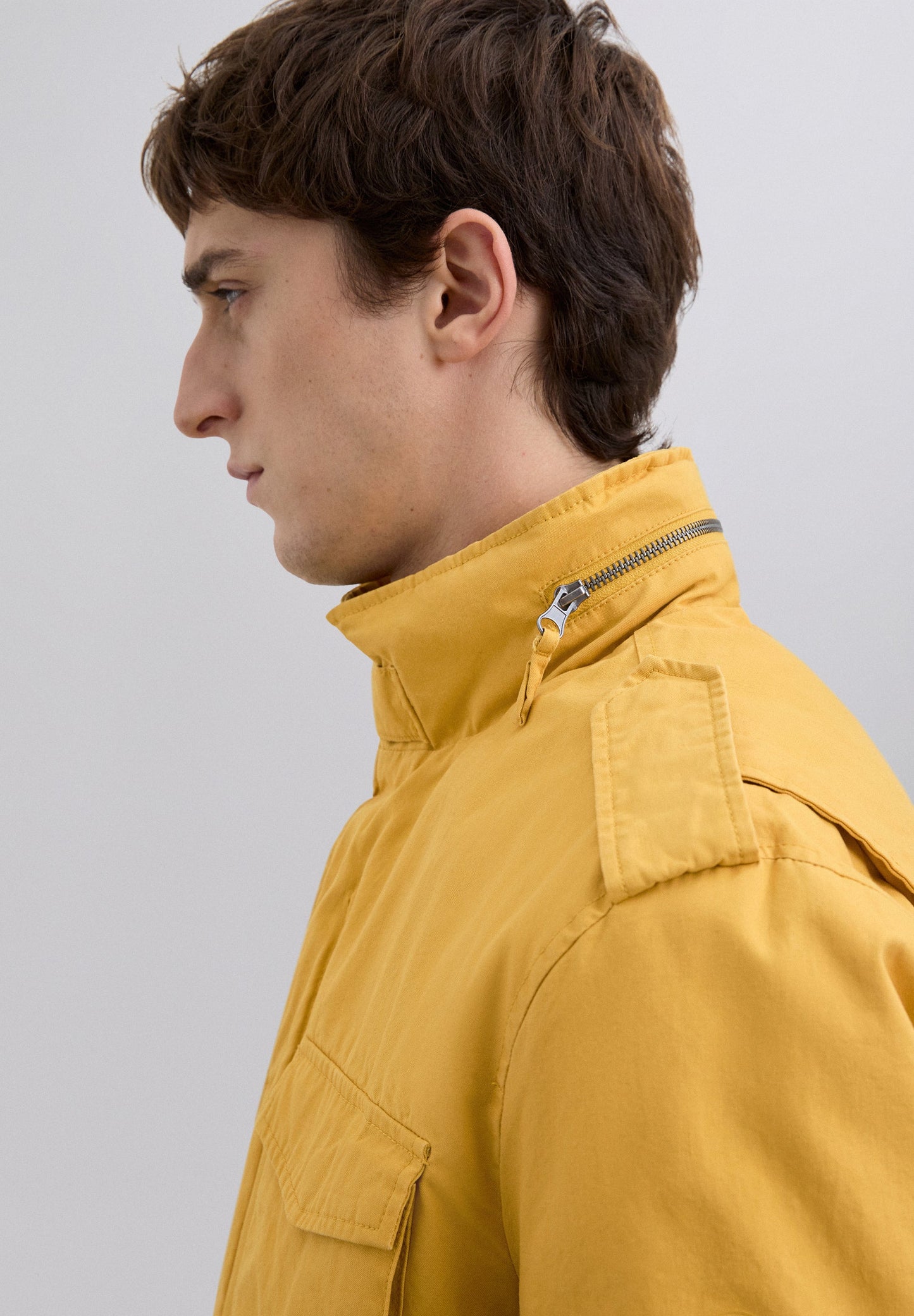 BLUSÃO MILITAR COM CAPUZ