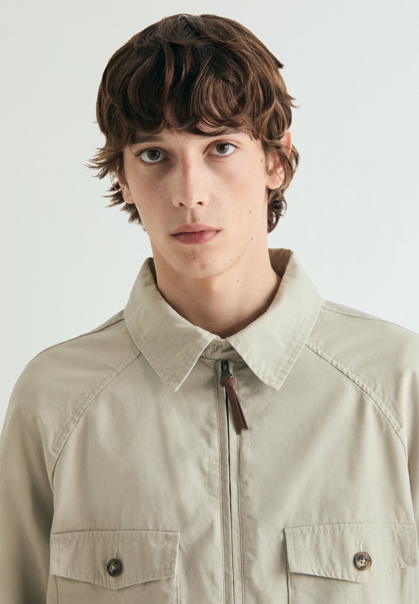 BLUSÃO BOMBER COM MANGA RAGLÃ