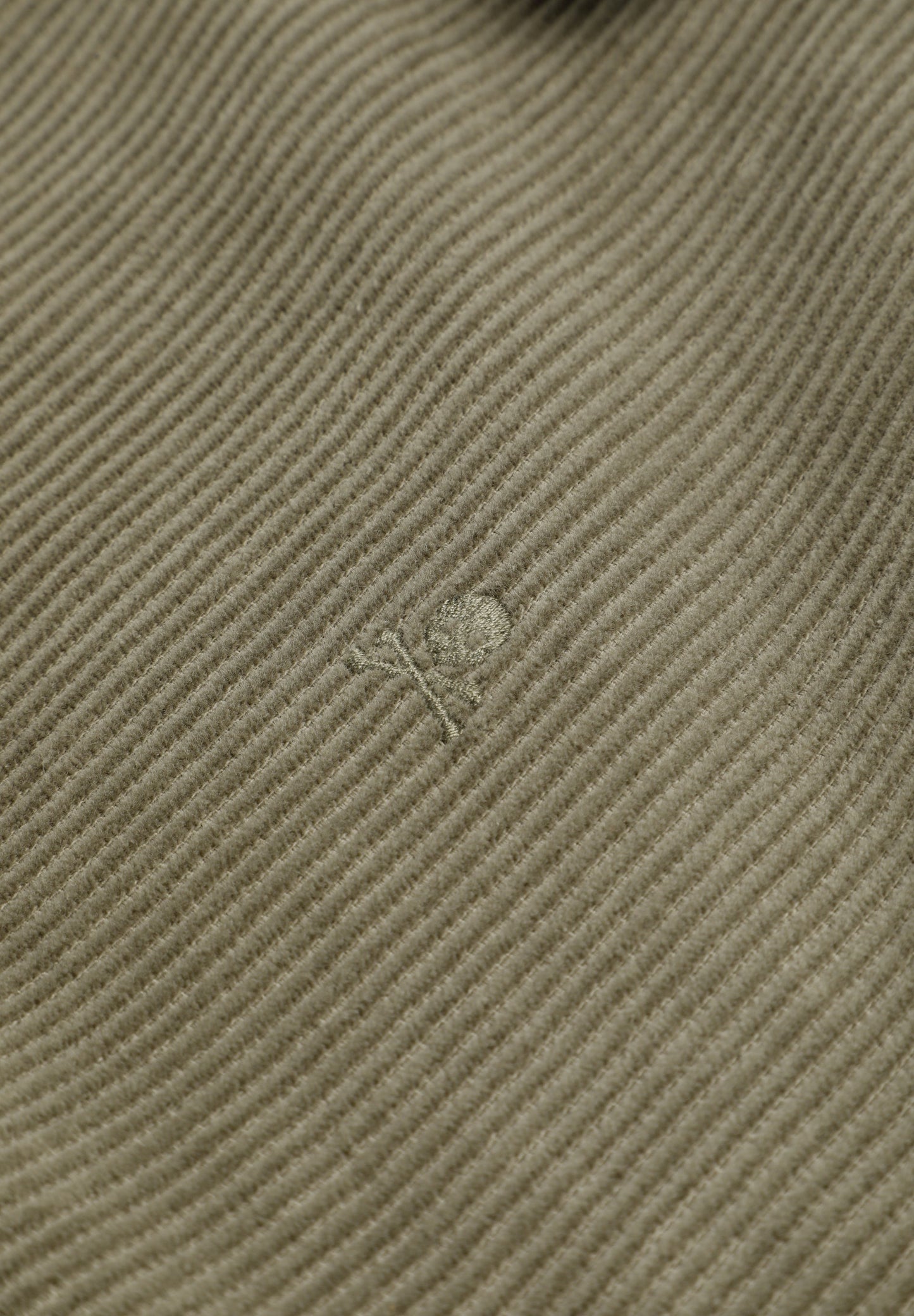 CARDIGAN BOMBER DE BOMBAZINA COM SKULL