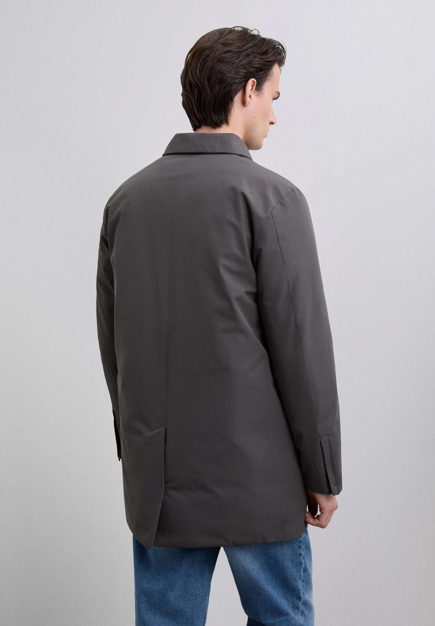 PARKA TÉCNICA COM BOLSOS E CAPUZ