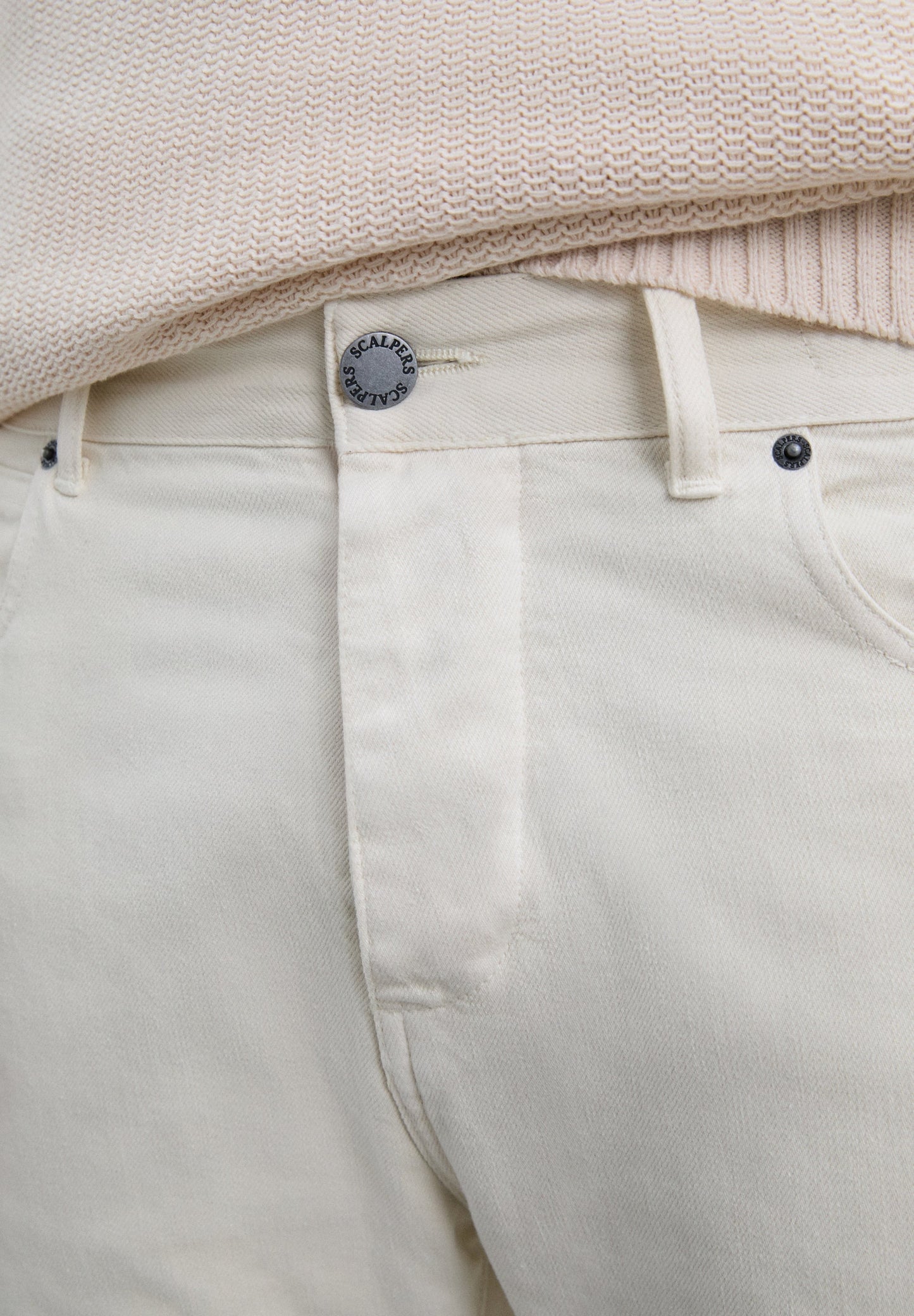 CALÇAS A DIREITO COM LOGÓTIPO