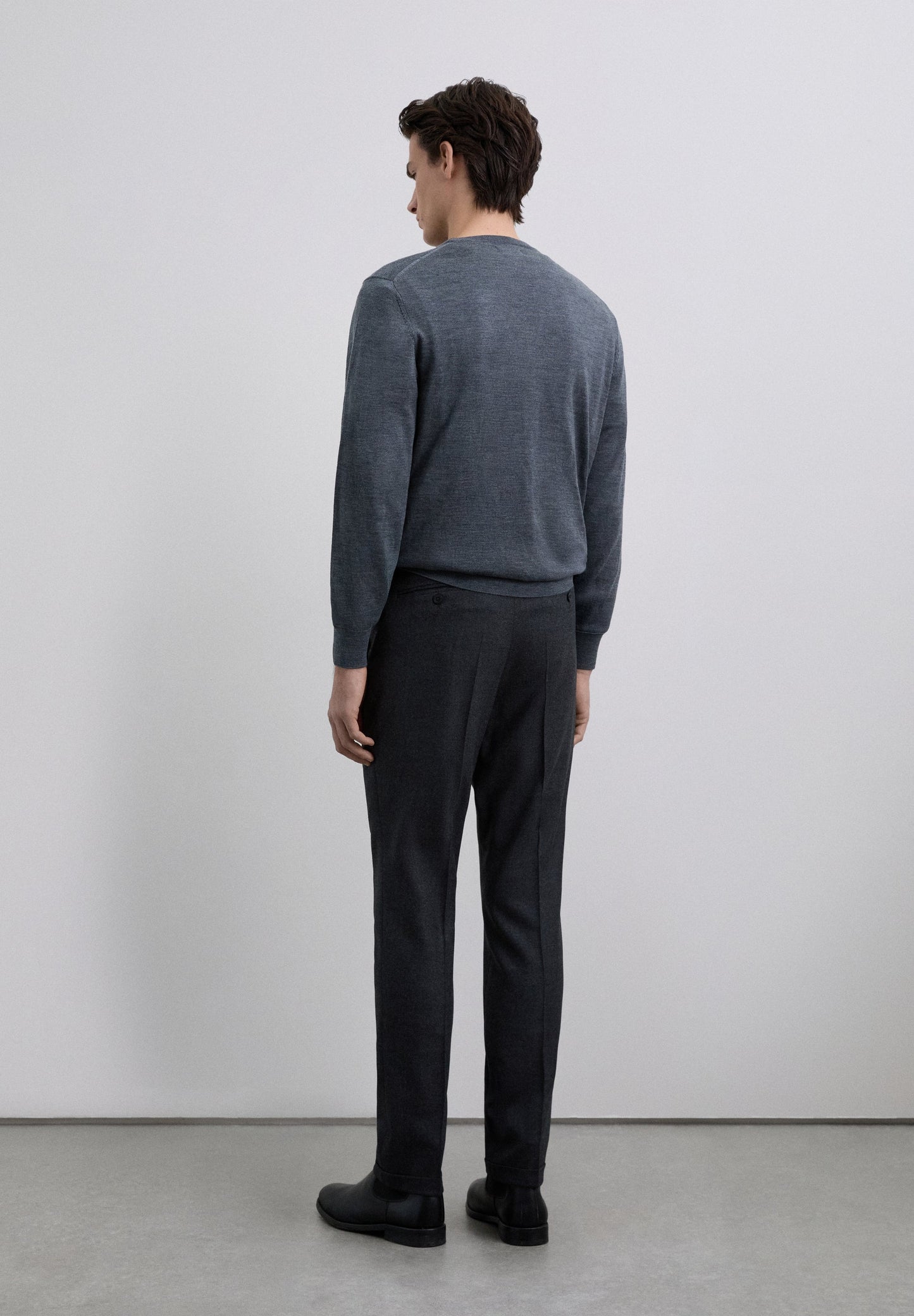 CALÇAS COM PINÇA EM LÃ E ALGODÃO