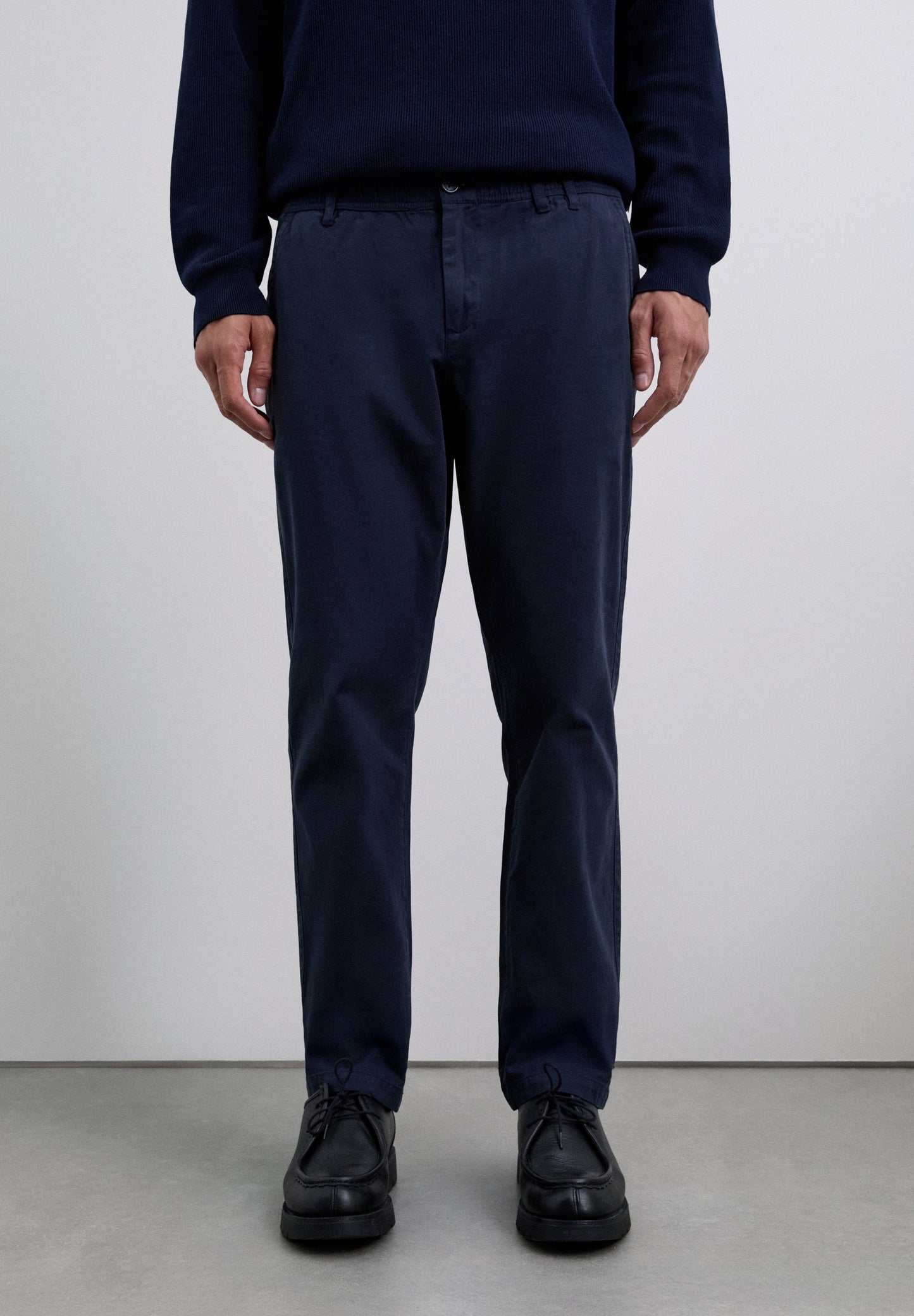 CALÇAS DE SARJA REGULAR FIT