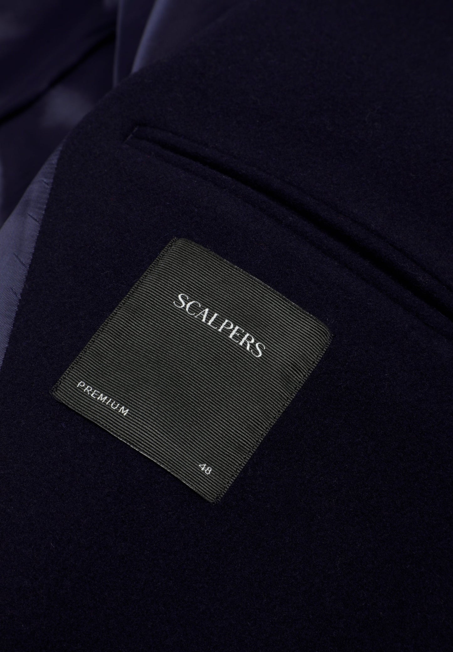 CASACO CRUZADO COM LÃ