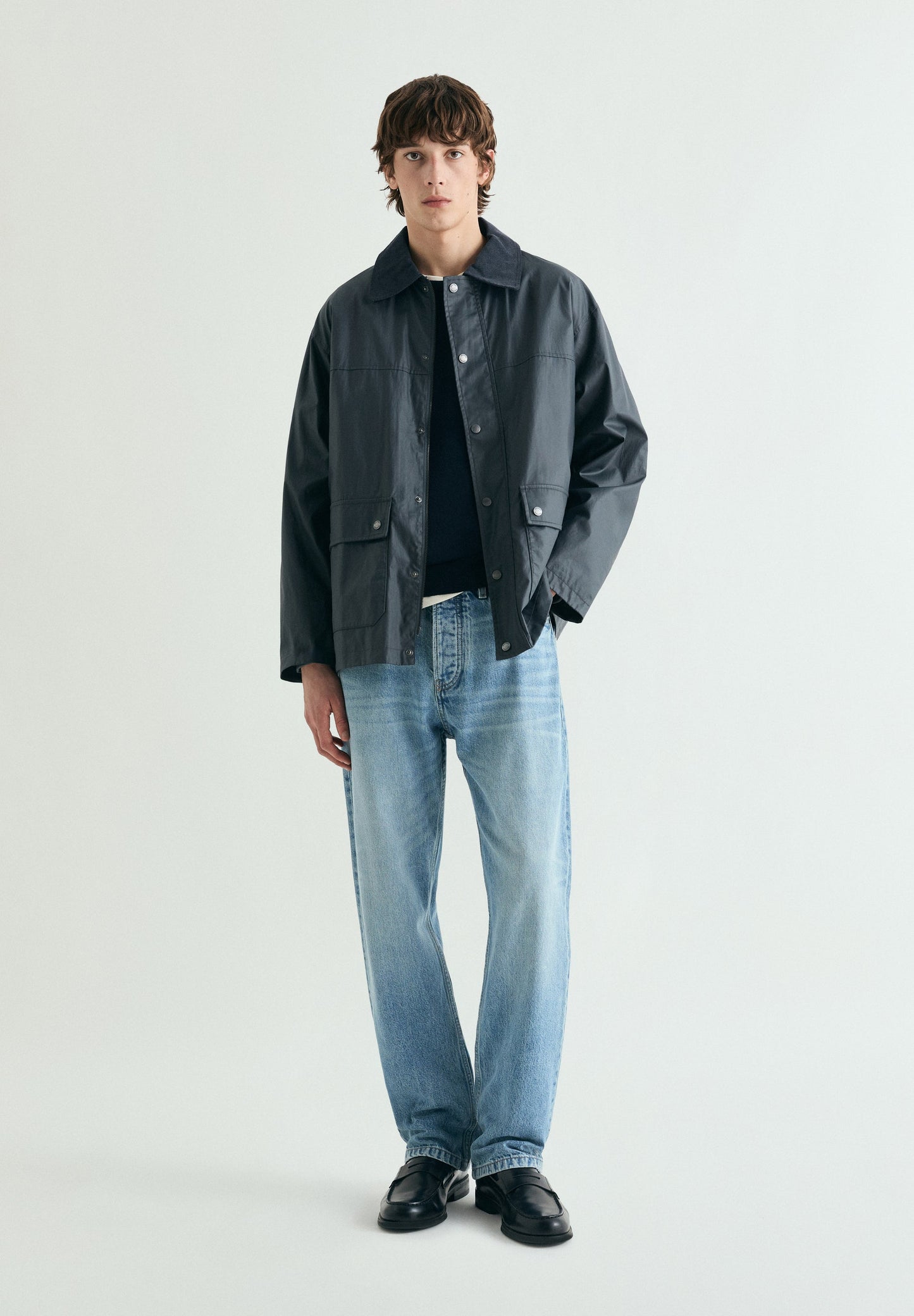 CARDIGAN ENCERADO COM BOTÕES DE PRESSÃO