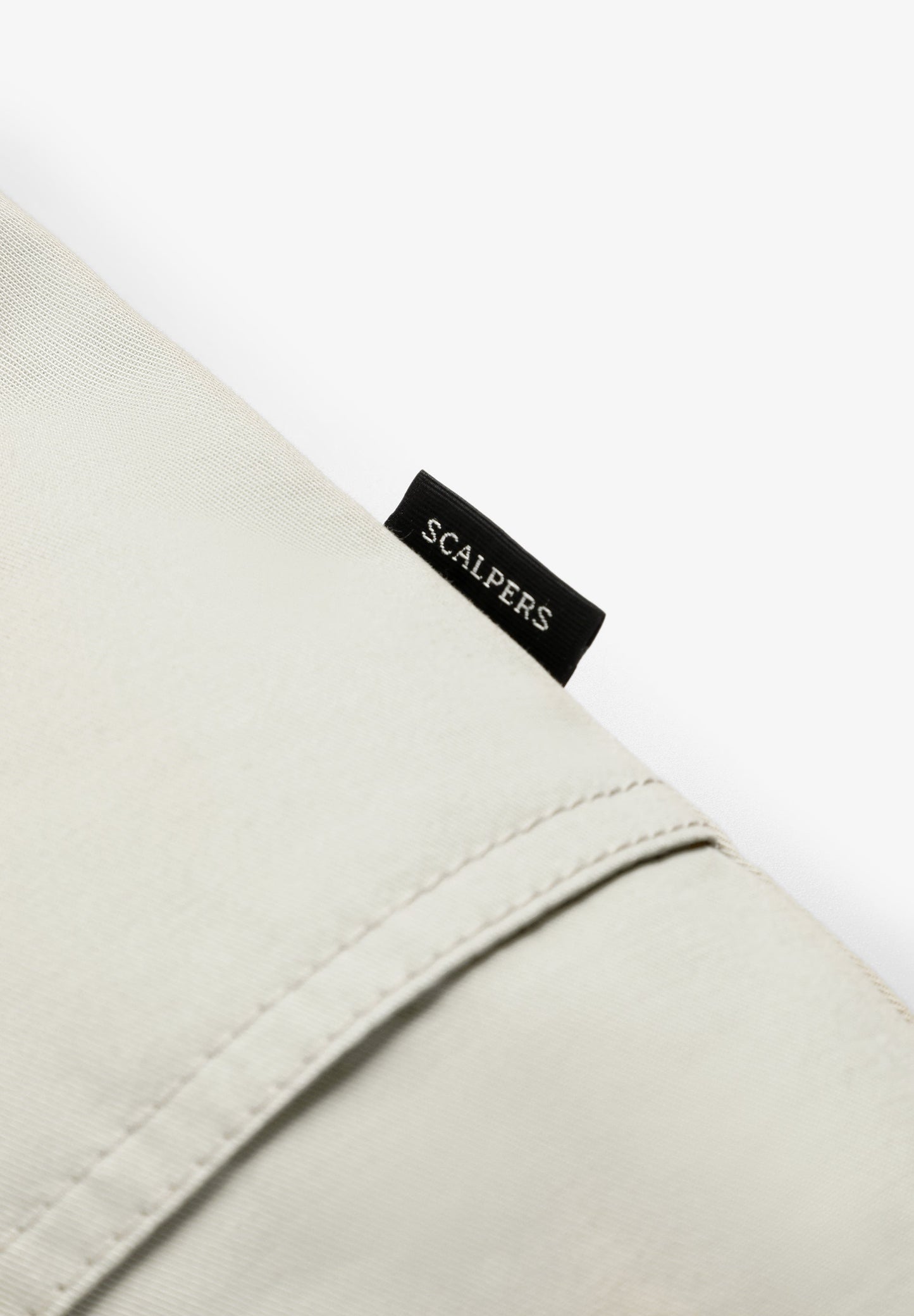 CARDIGAN COM GOLA DE BOMBAZINA A CONTRASTAR