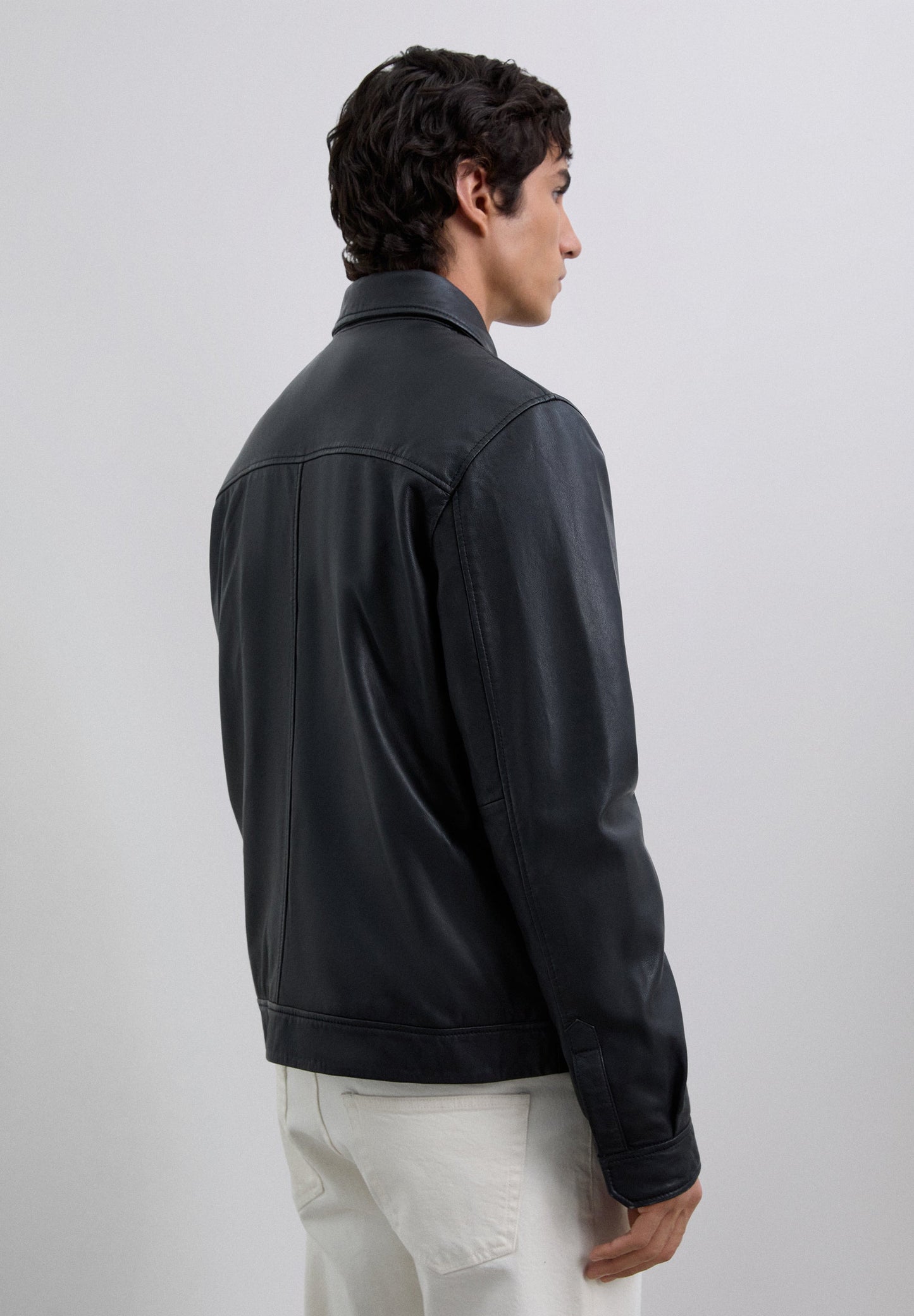 CARDIGAN DE PELE COM GOLA DE CAMISA