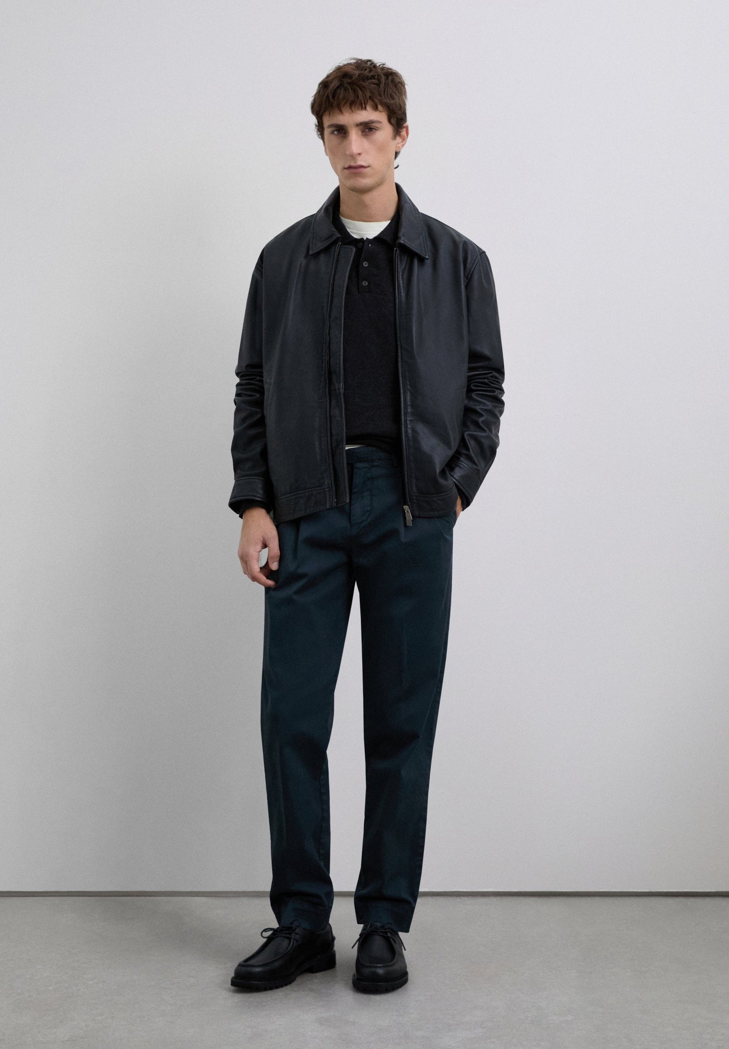 CALÇAS DE PINÇA DUPLA EM ALGODÃO