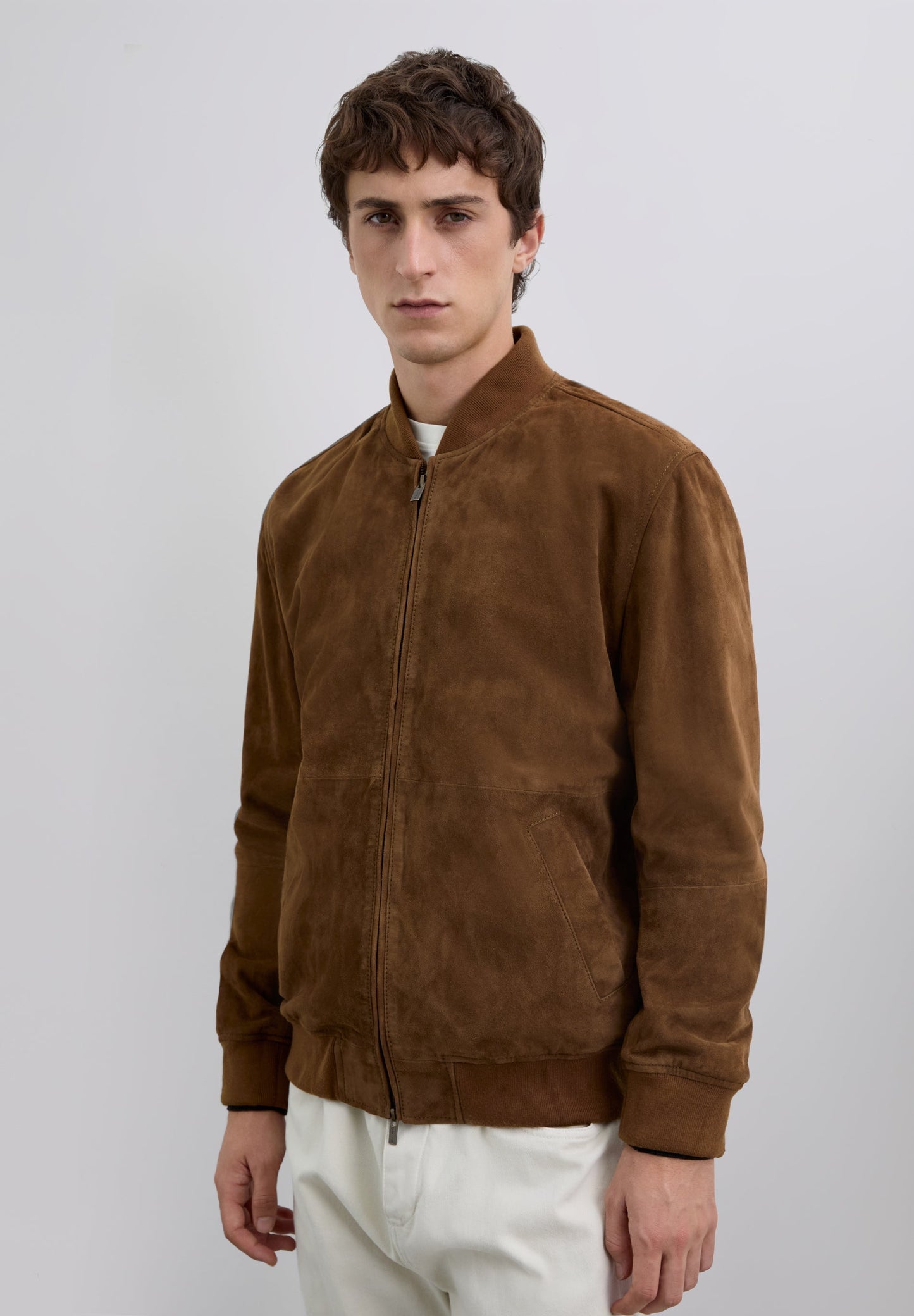 CASACO BOMBER EM PELE