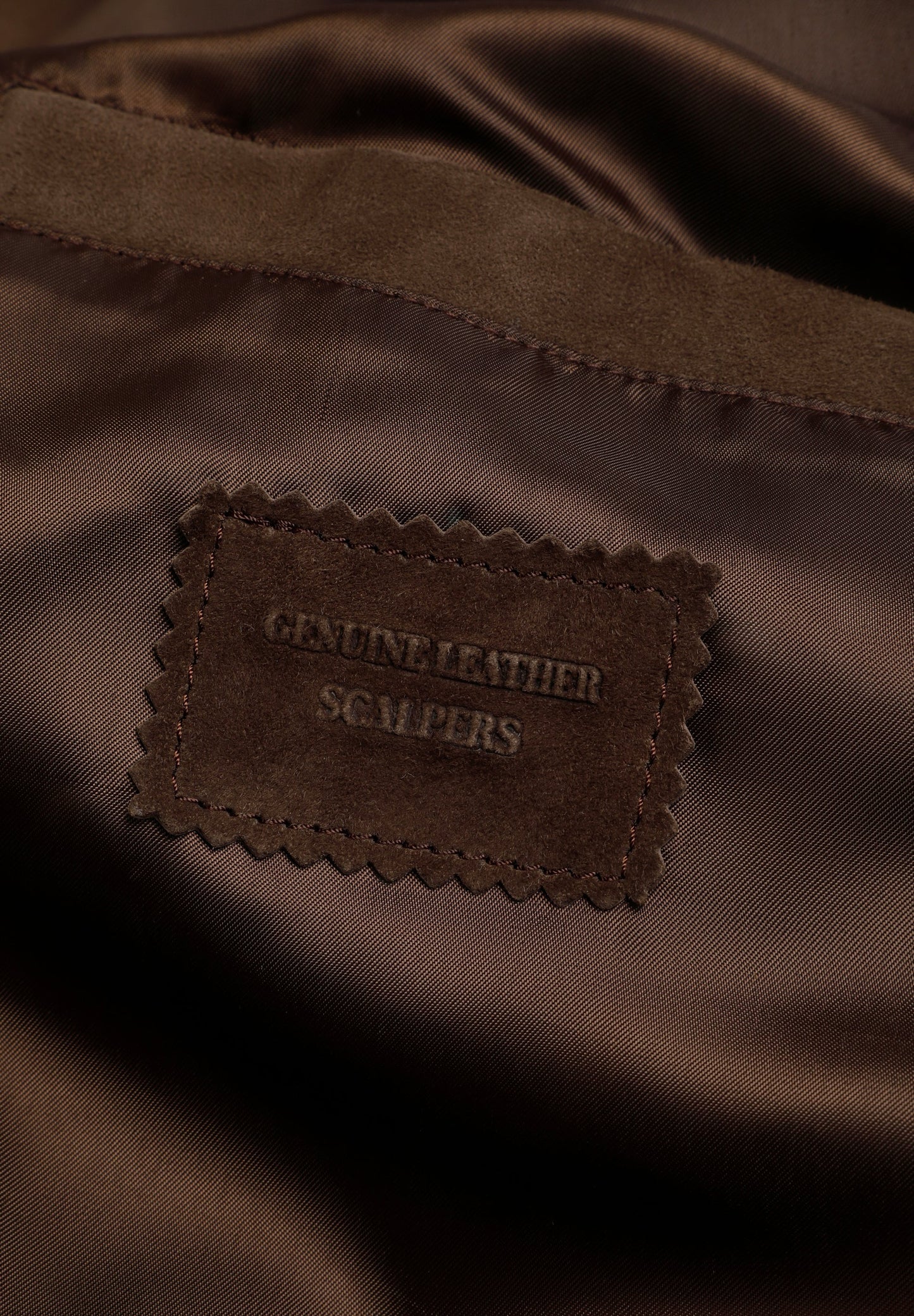 BLUSÃO EM PELE DE CAMURÇA