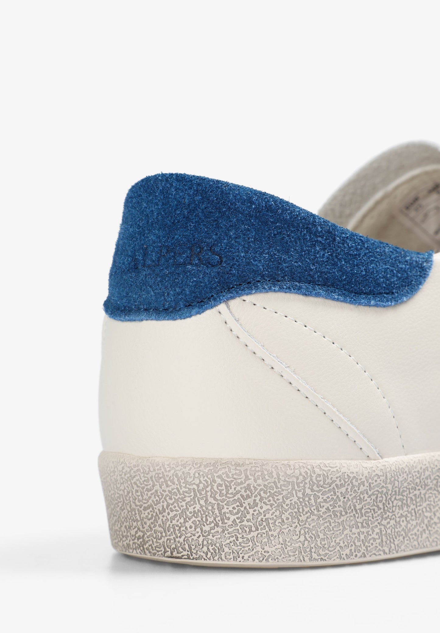 SAPATILHAS COM SKULL E SOLA DE CASCO