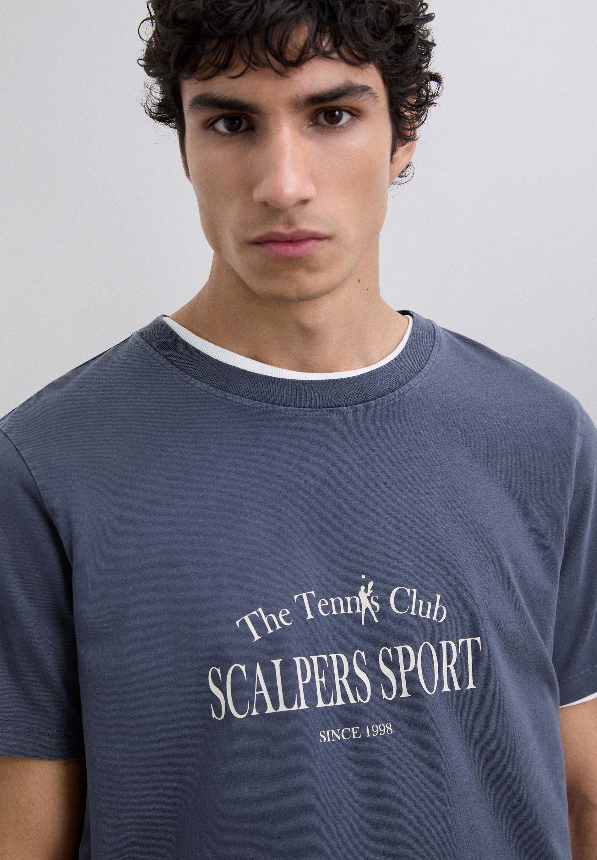 T-SHIRT GOLA CLUB DE TÉNIS SCADN