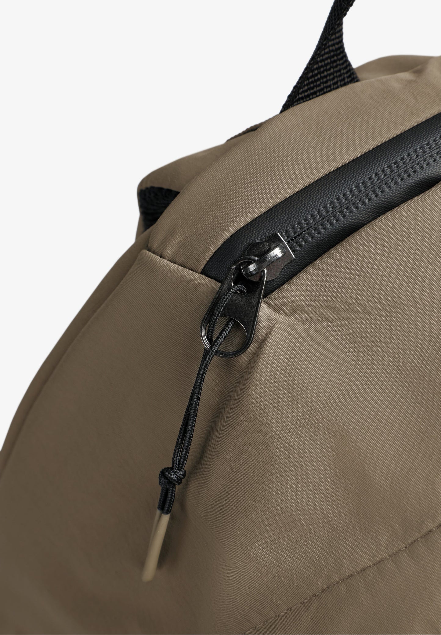 MOCHILA TÉCNICA LOGÓTIPO NO TOM