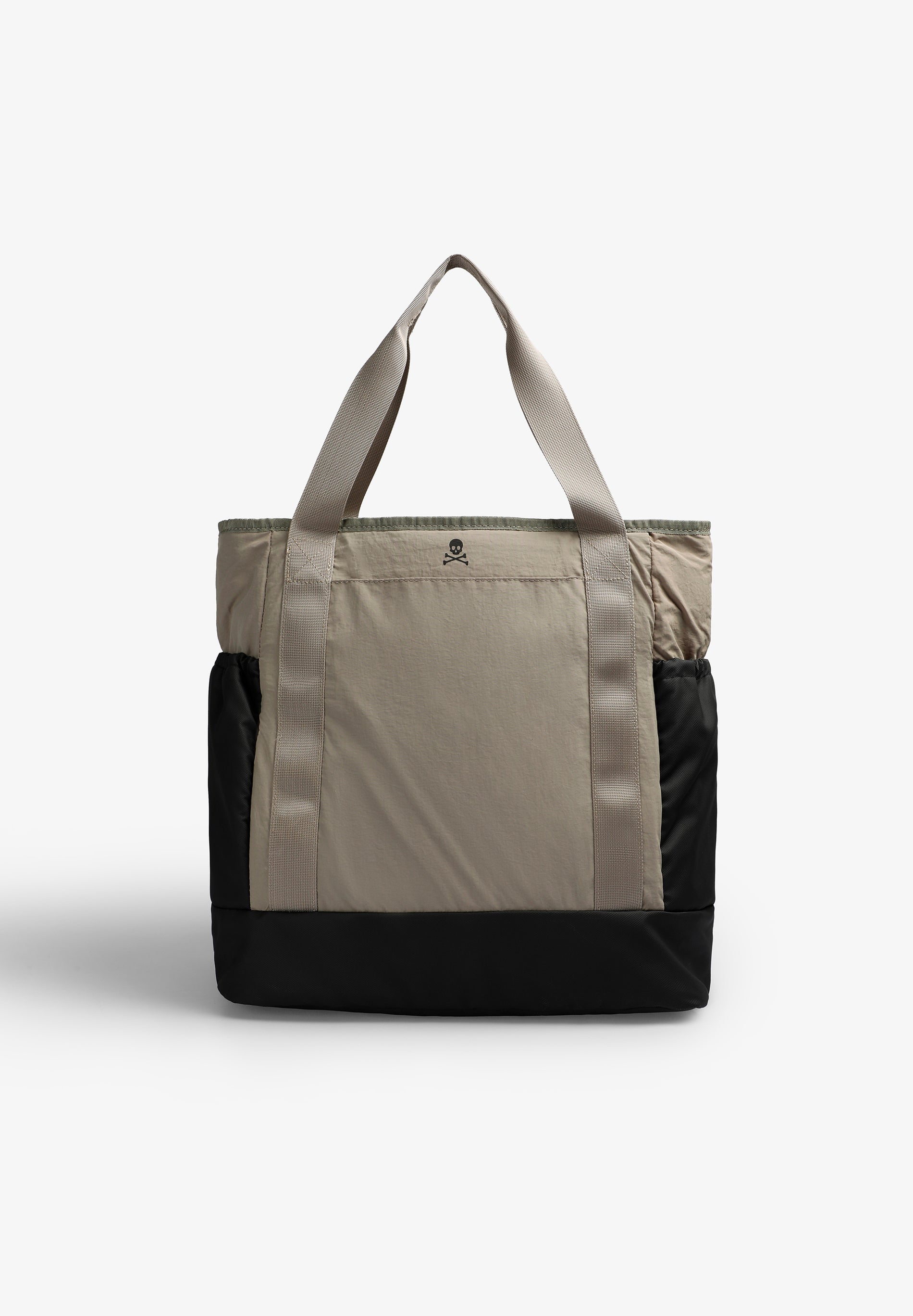 BOLSA ALÇAS AJUSTÁVEIS EM CONTRASTE
