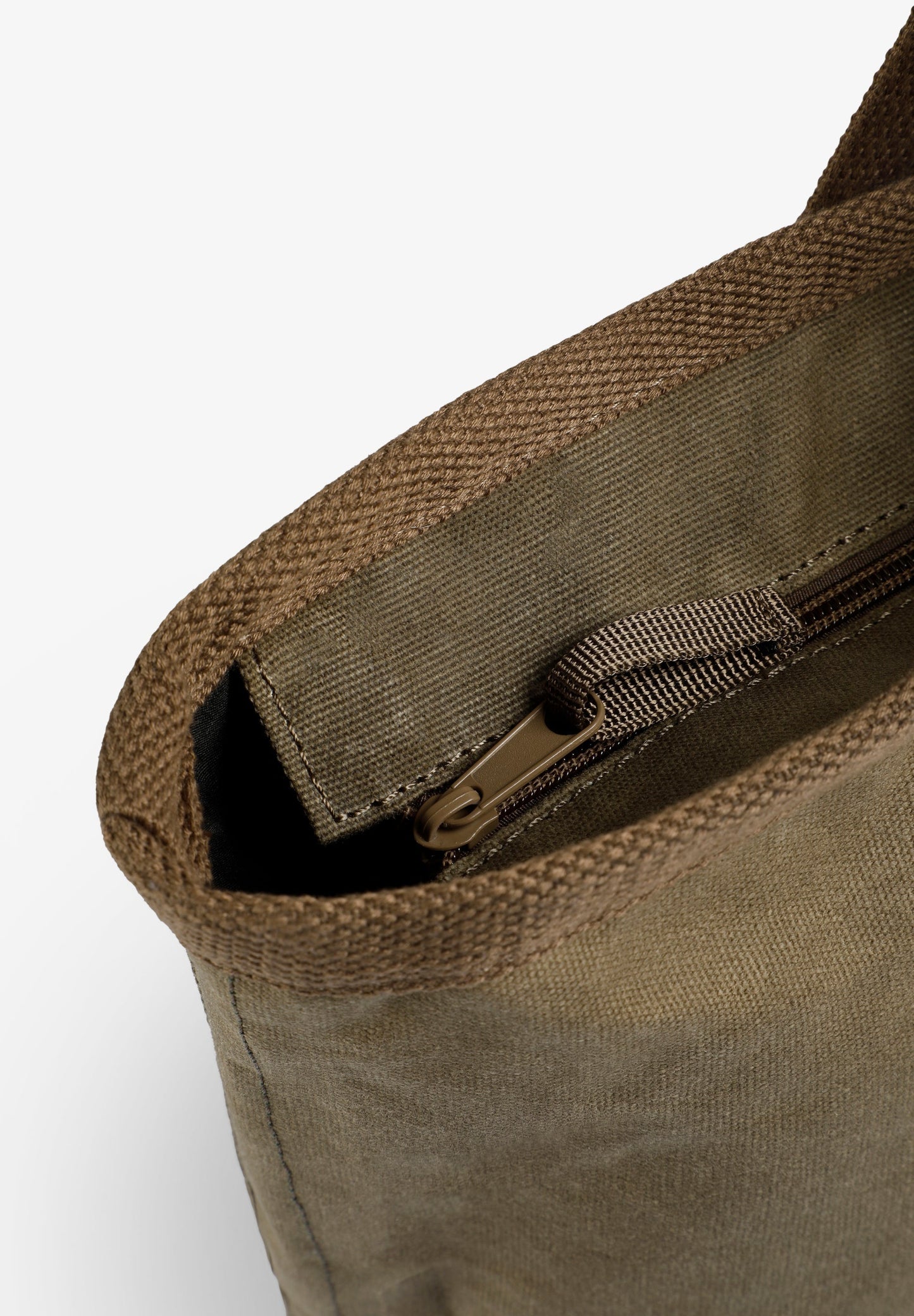 BOLSA TOTE ENCERADA