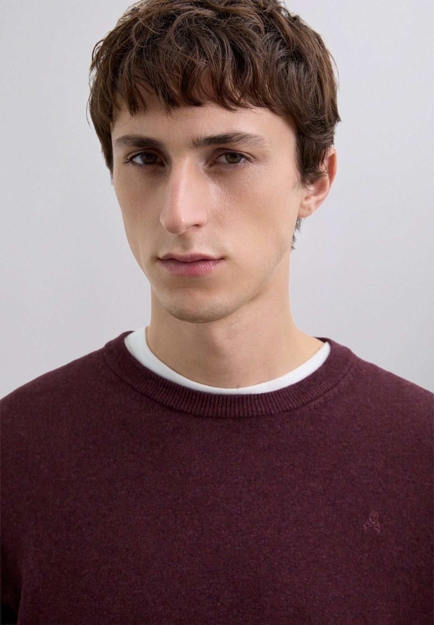 SWEATER SKULL BORDADA