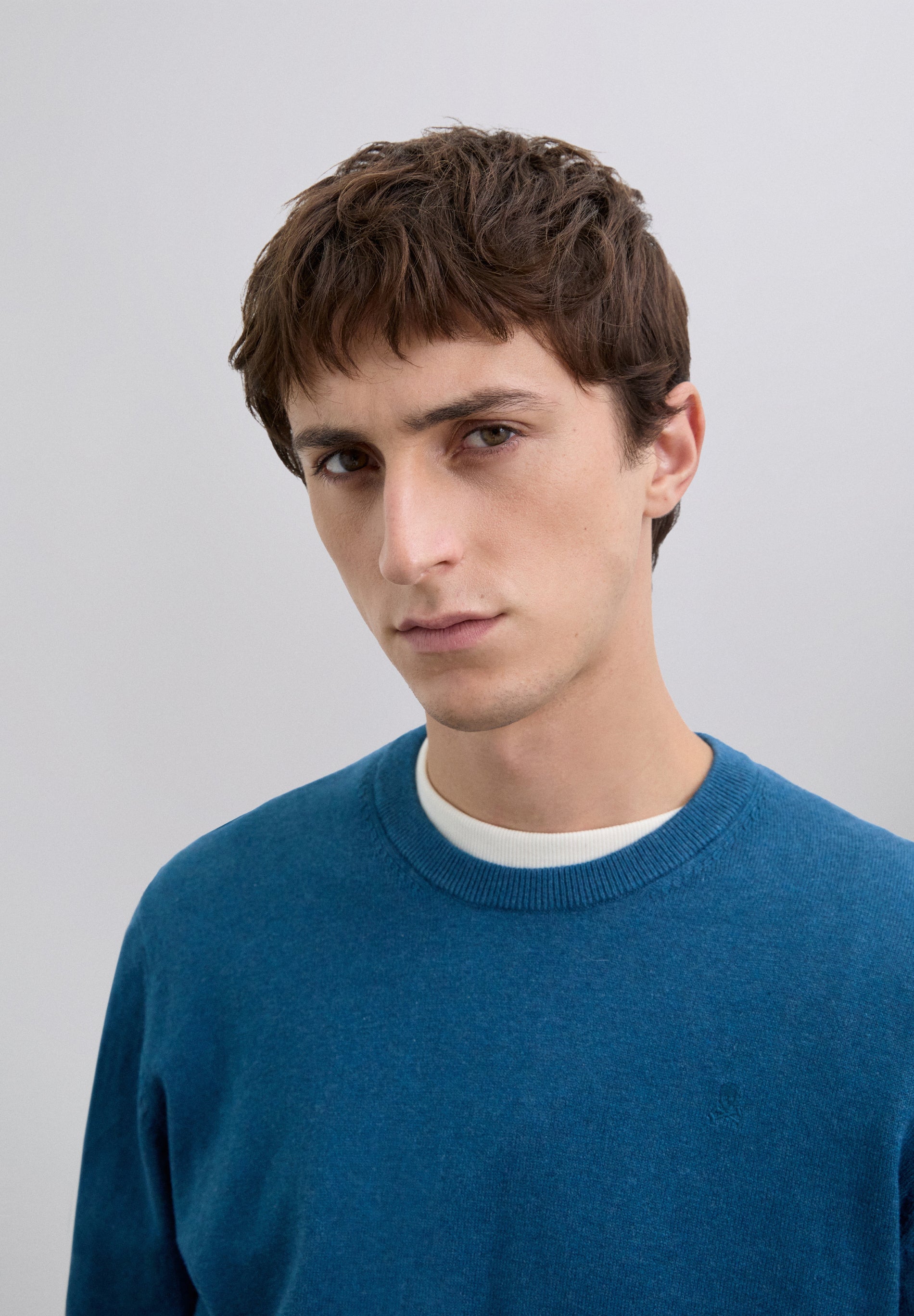 SWEATER SKULL BORDADA