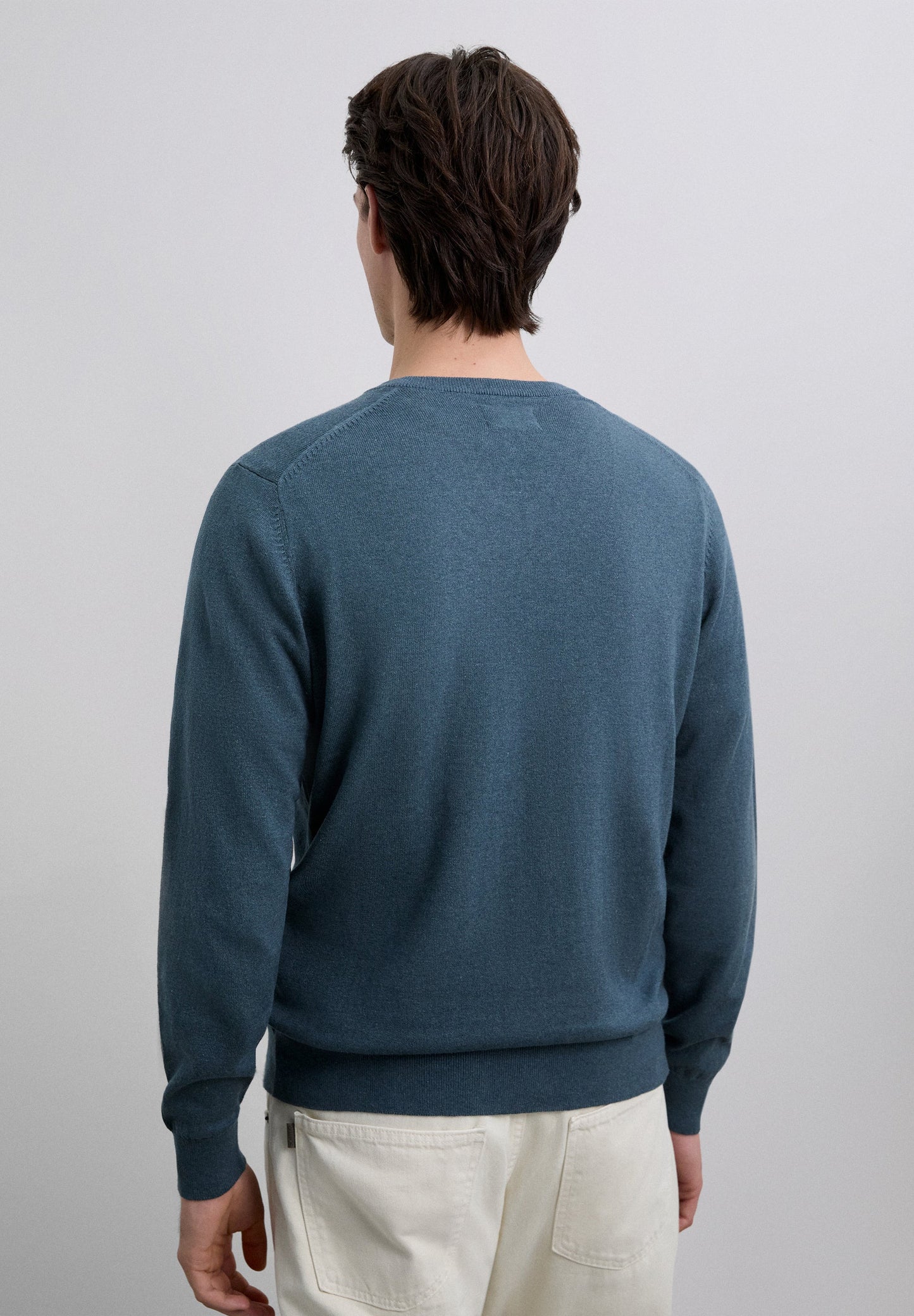 CAMISOLA EM BICO COM LOGÓTIPO