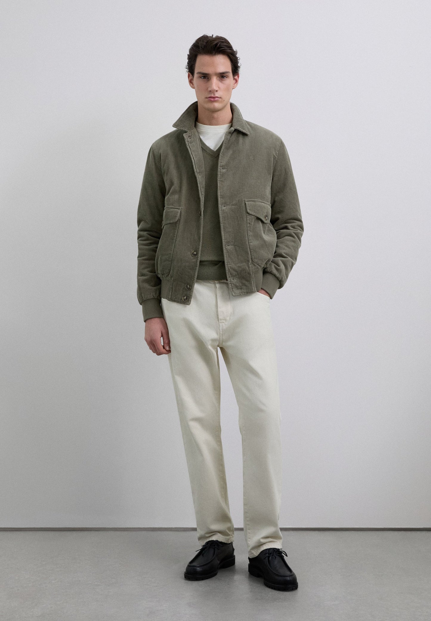 CAMISOLA EM BICO COM LOGÓTIPO