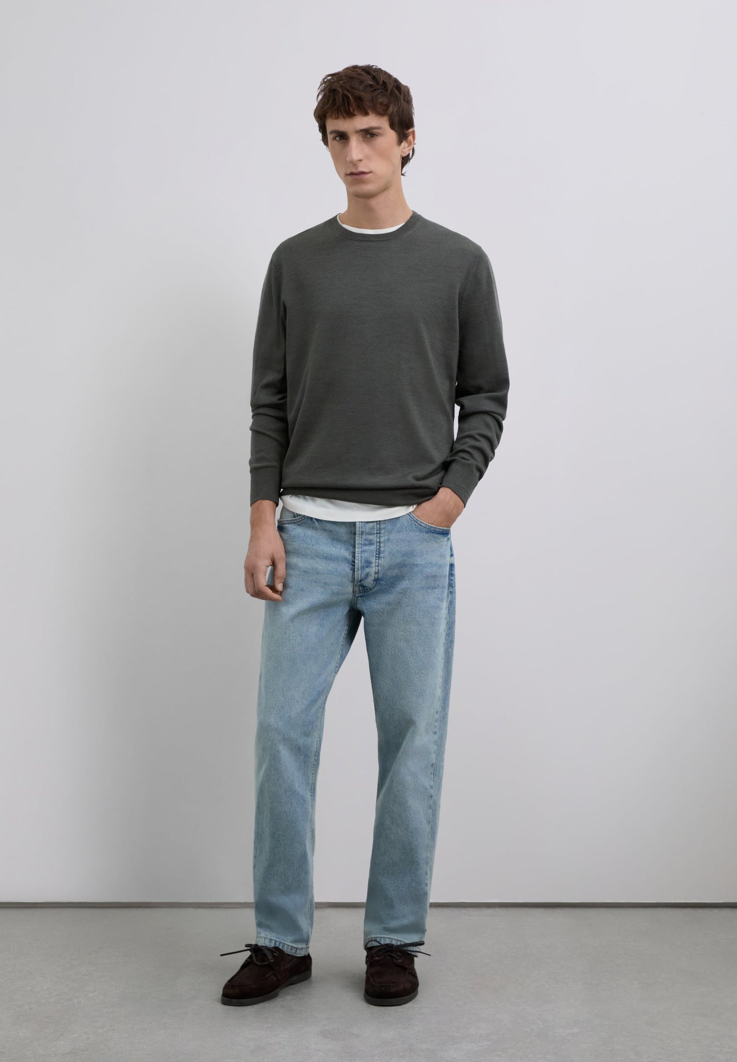 SWEATER DE LÃ COM SKULL BORDADA