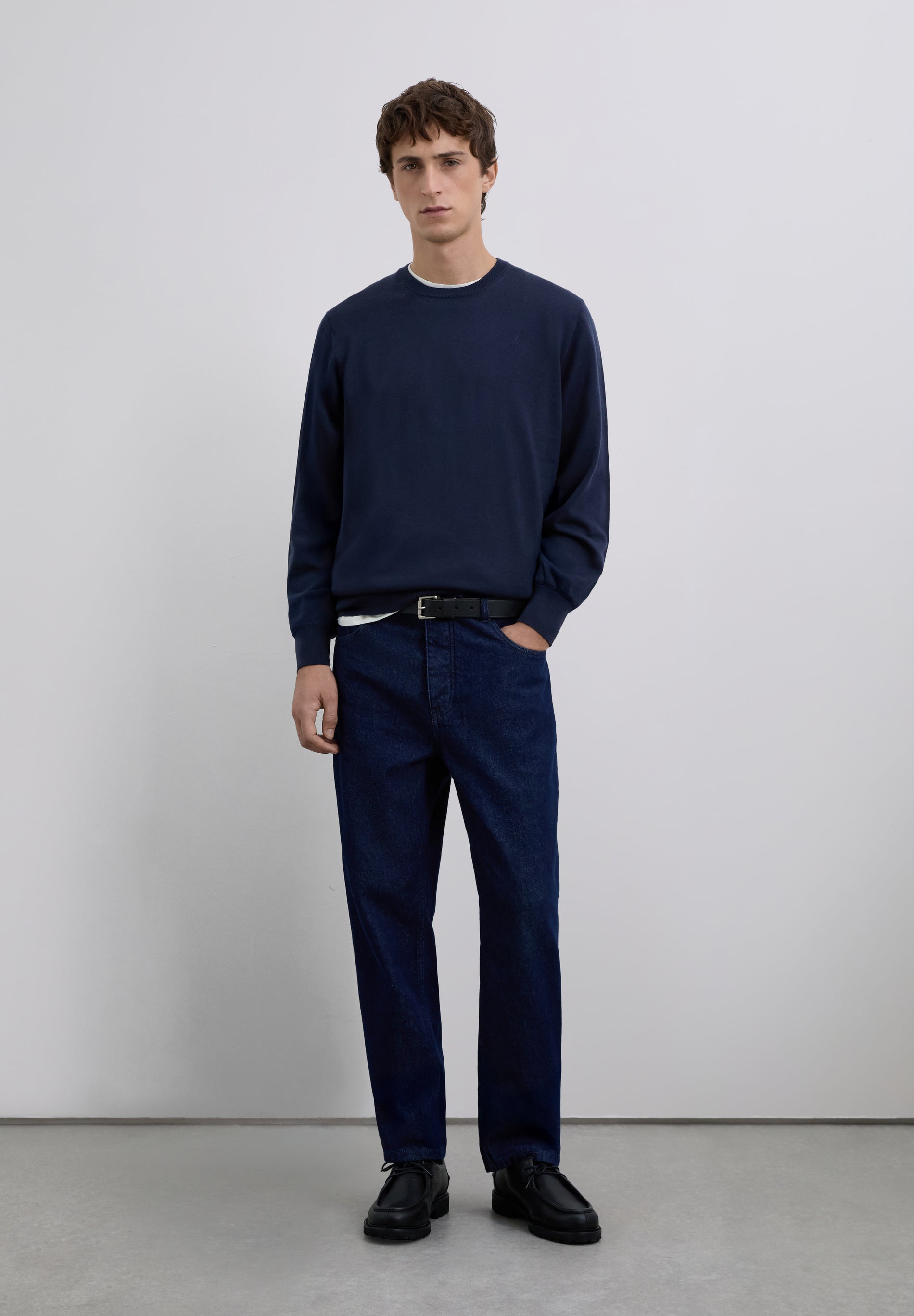 SWEATER DE LÃ COM SKULL BORDADA