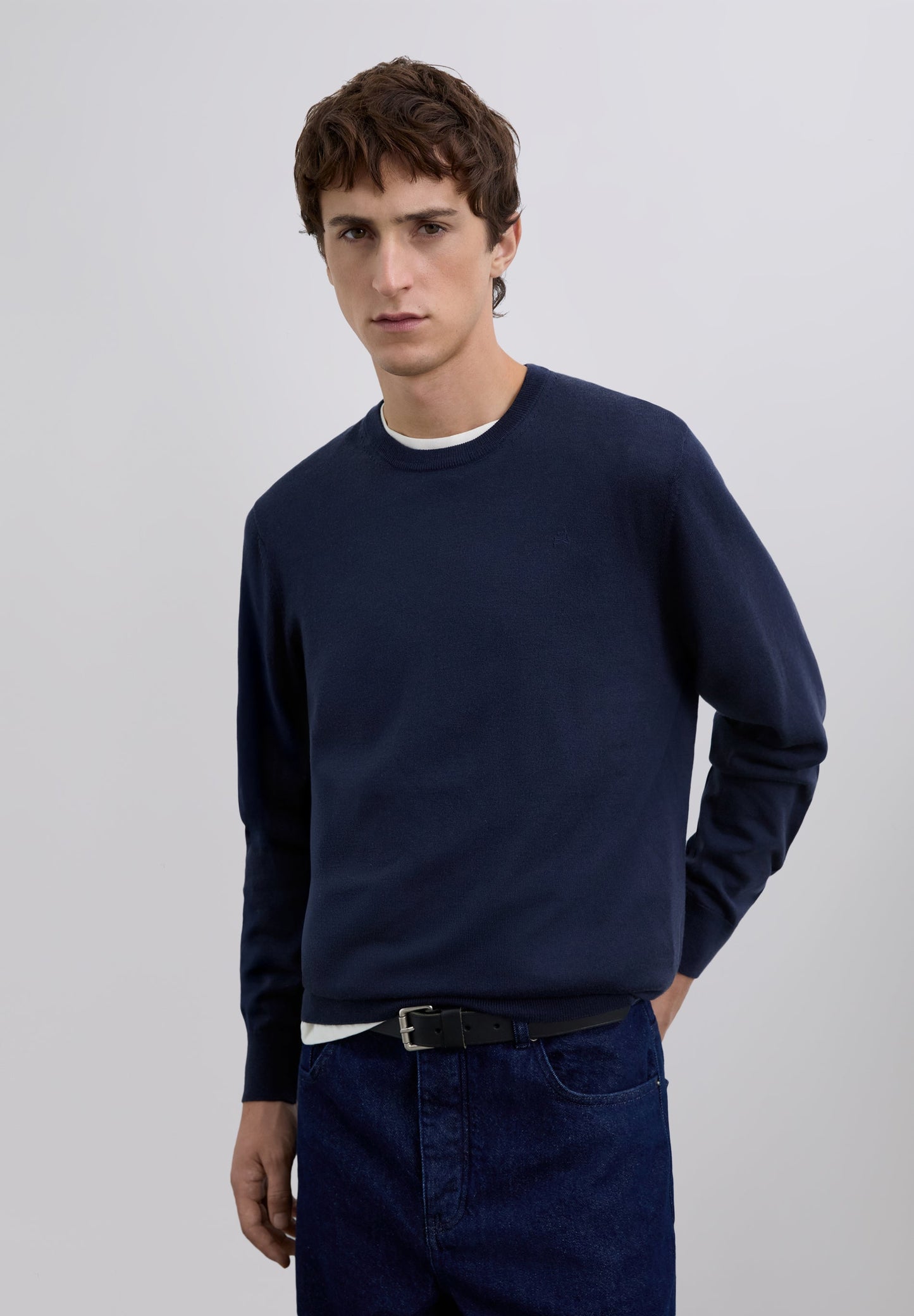 SWEATER DE LÃ COM SKULL BORDADA