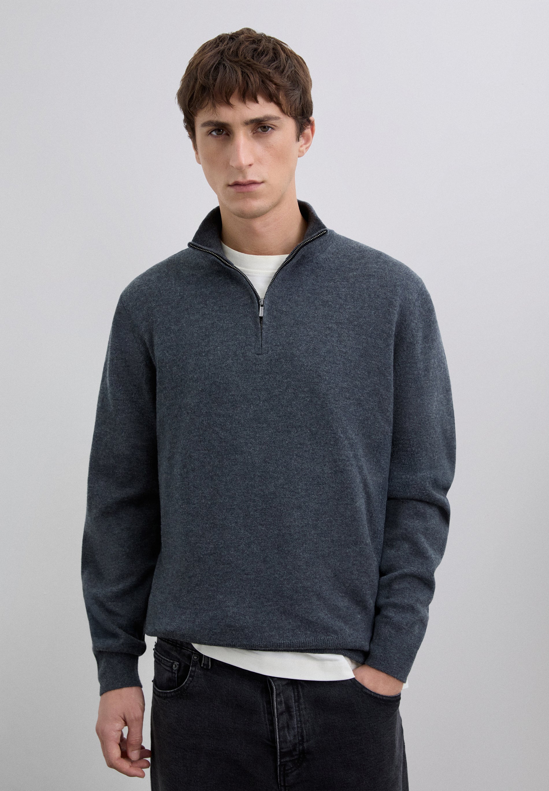 SWEATER DE LÃ COM ZIP E SKULL