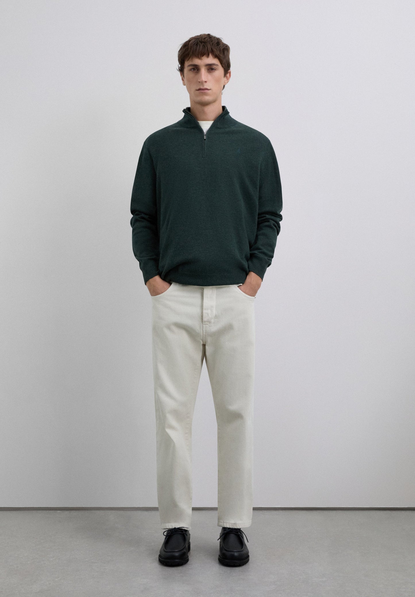 SWEATER DE LÃ COM ZIP E SKULL