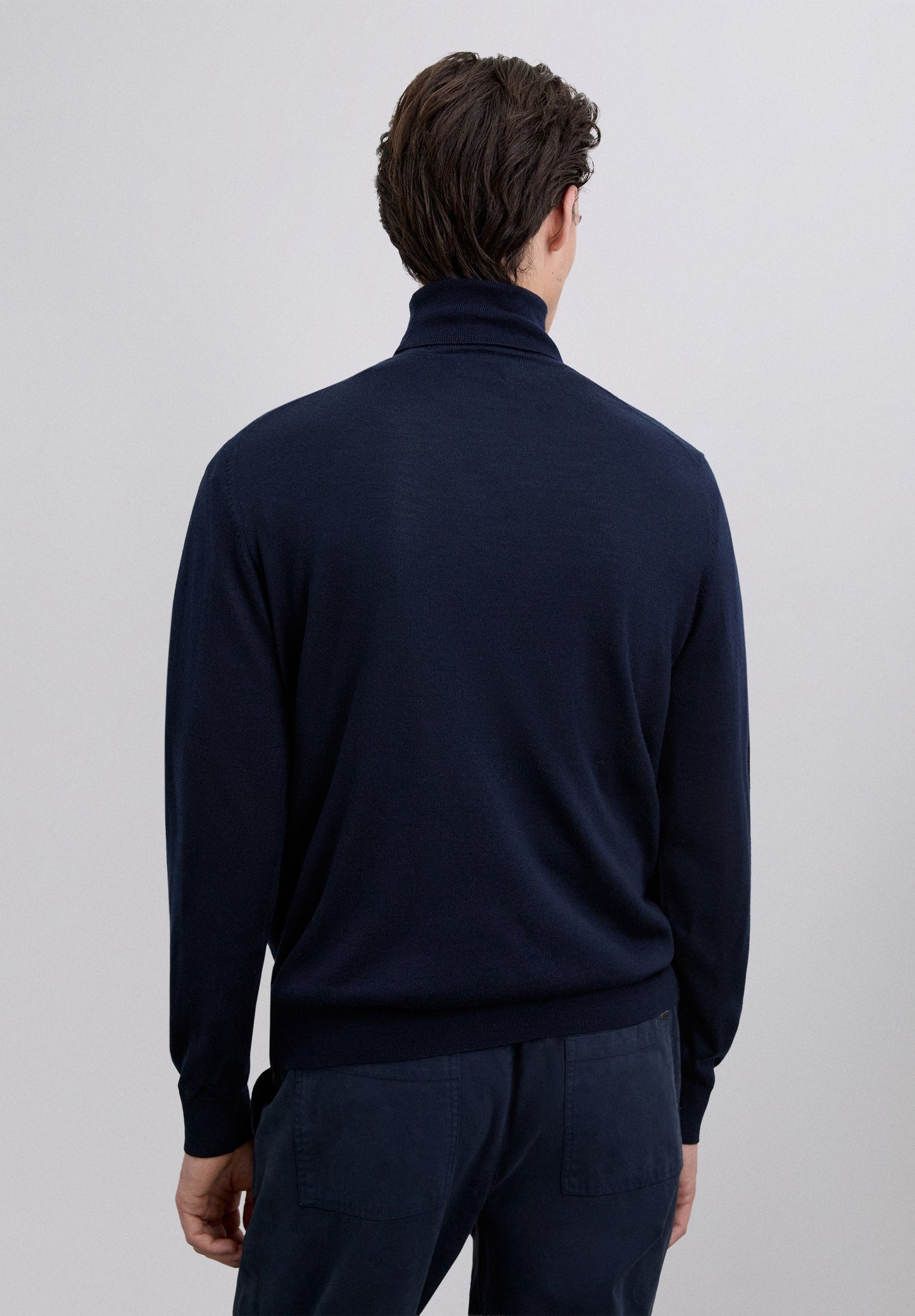 SWEATER DE LÃ COM DECOTE ENROLADO