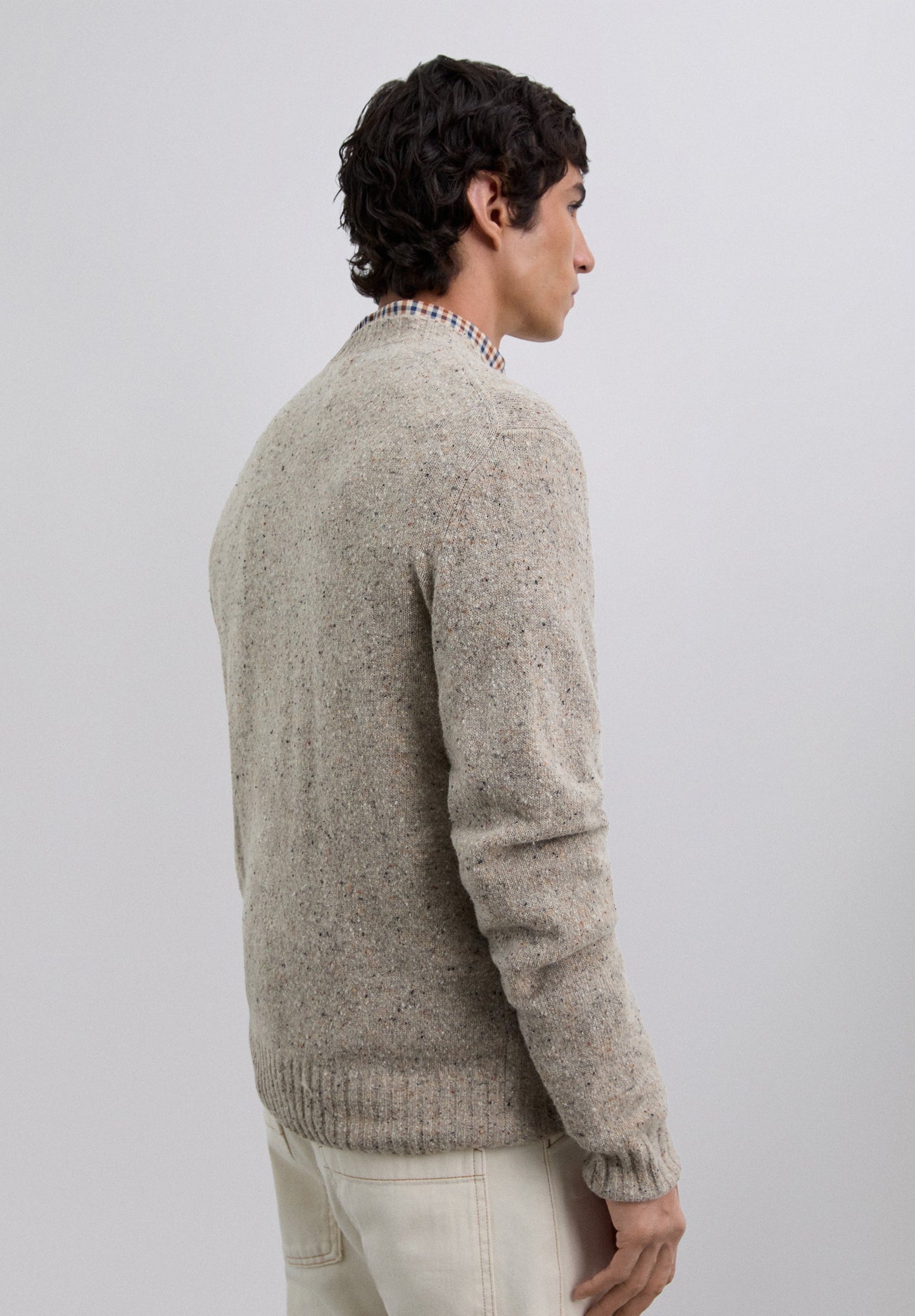CAMISOLA DE LÃ COM DECOTE REDONDO