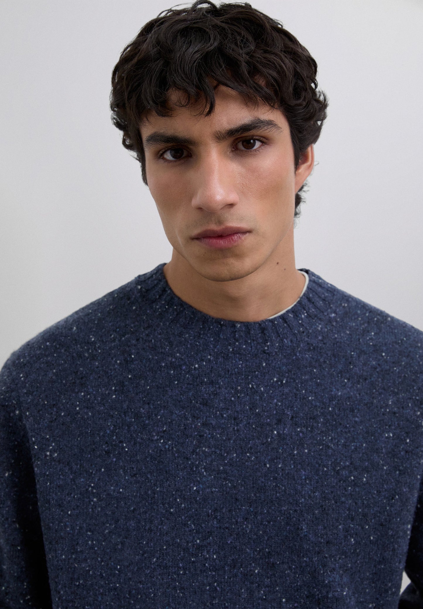 CAMISOLA DE LÃ COM DECOTE REDONDO