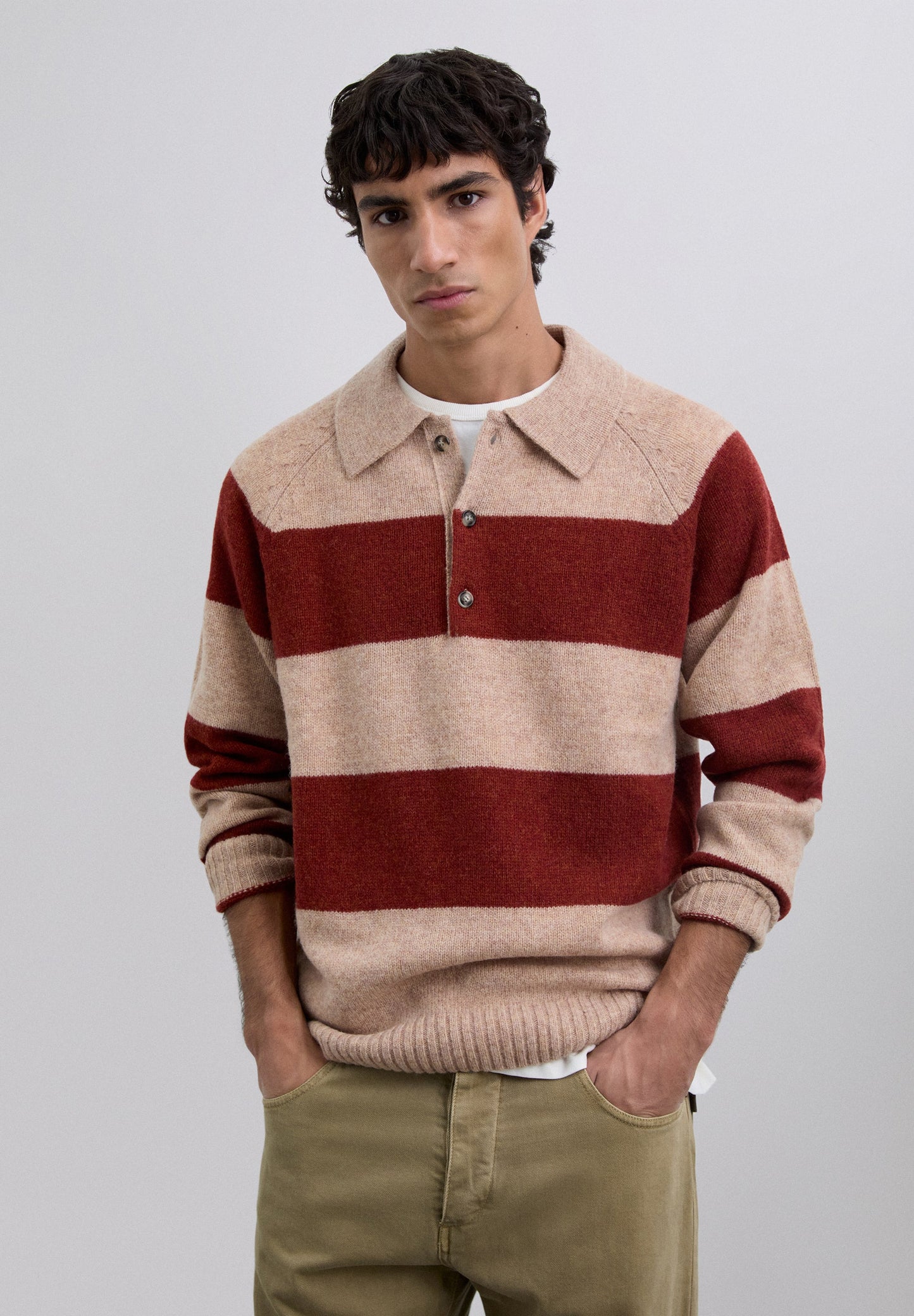 SWEATER CAMISA POLO ÀS RISCAS DE LÃ