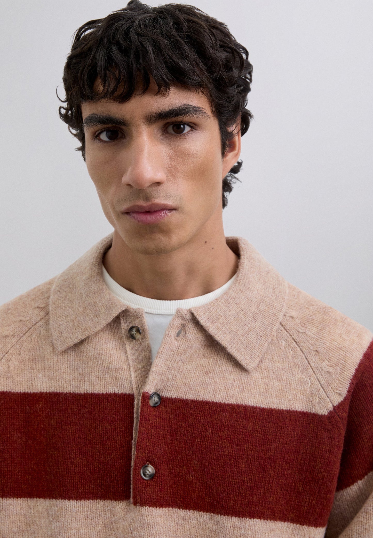 SWEATER CAMISA POLO ÀS RISCAS DE LÃ