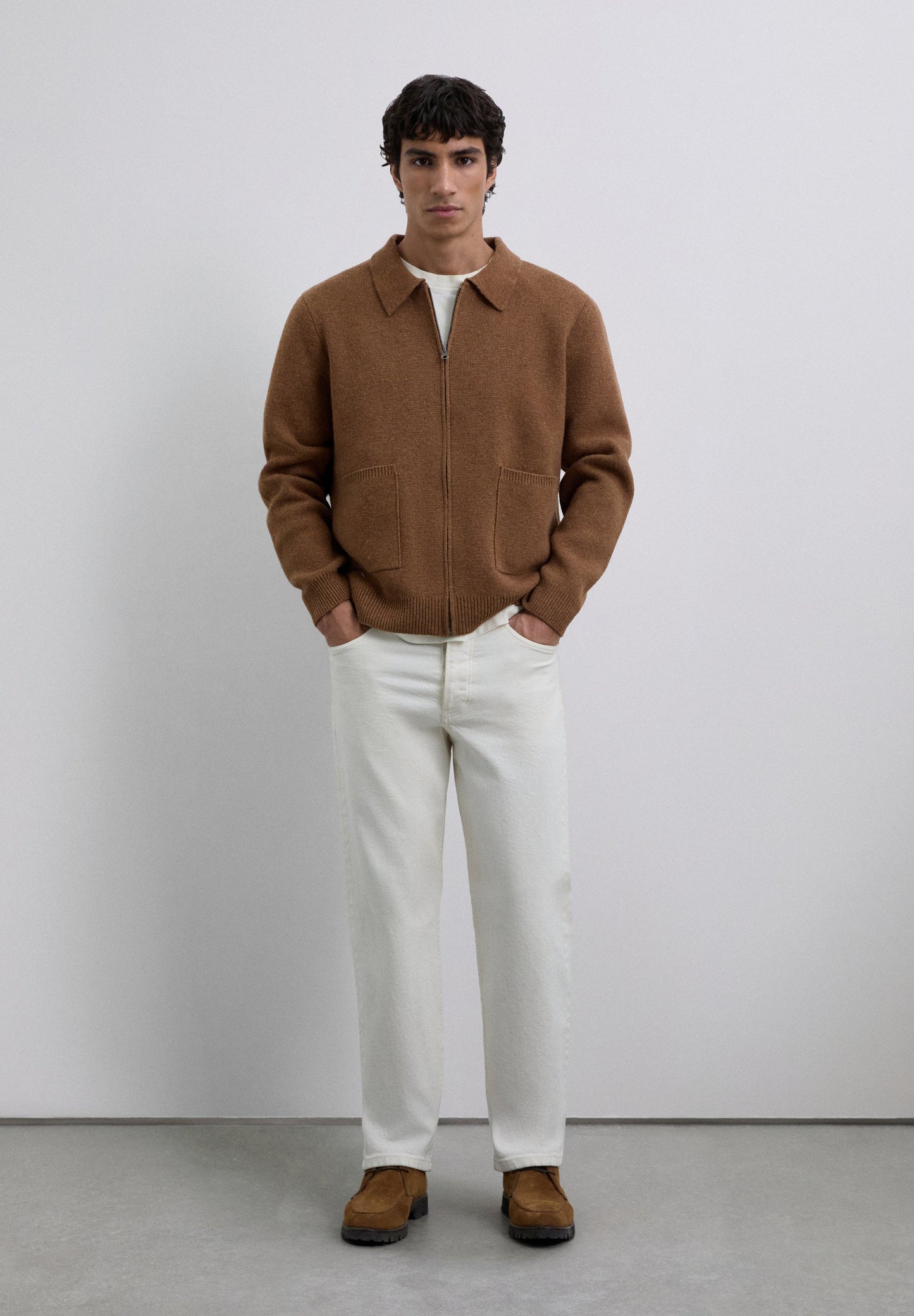 CARDIGAN COM FECHO DE CORRER EM LÃ MERINO