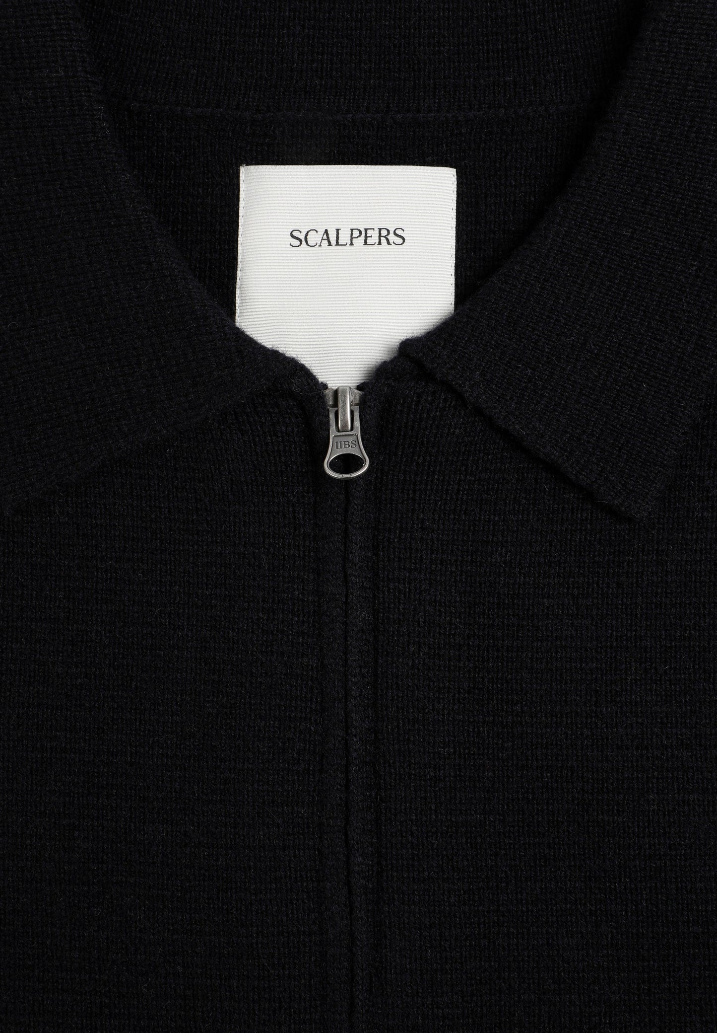 CARDIGAN COM FECHO DE CORRER EM LÃ MERINO