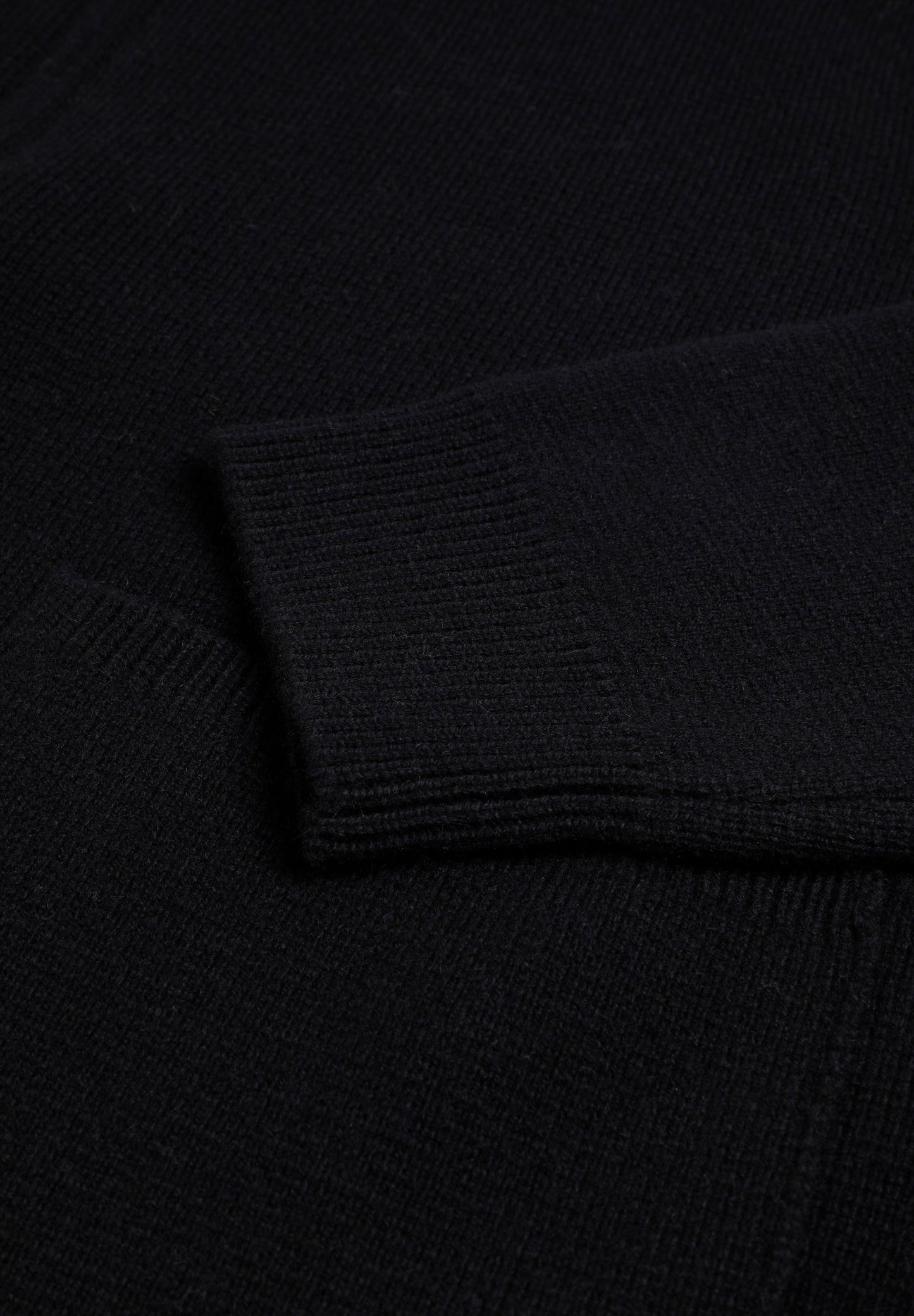 CARDIGAN COM FECHO DE CORRER EM LÃ MERINO