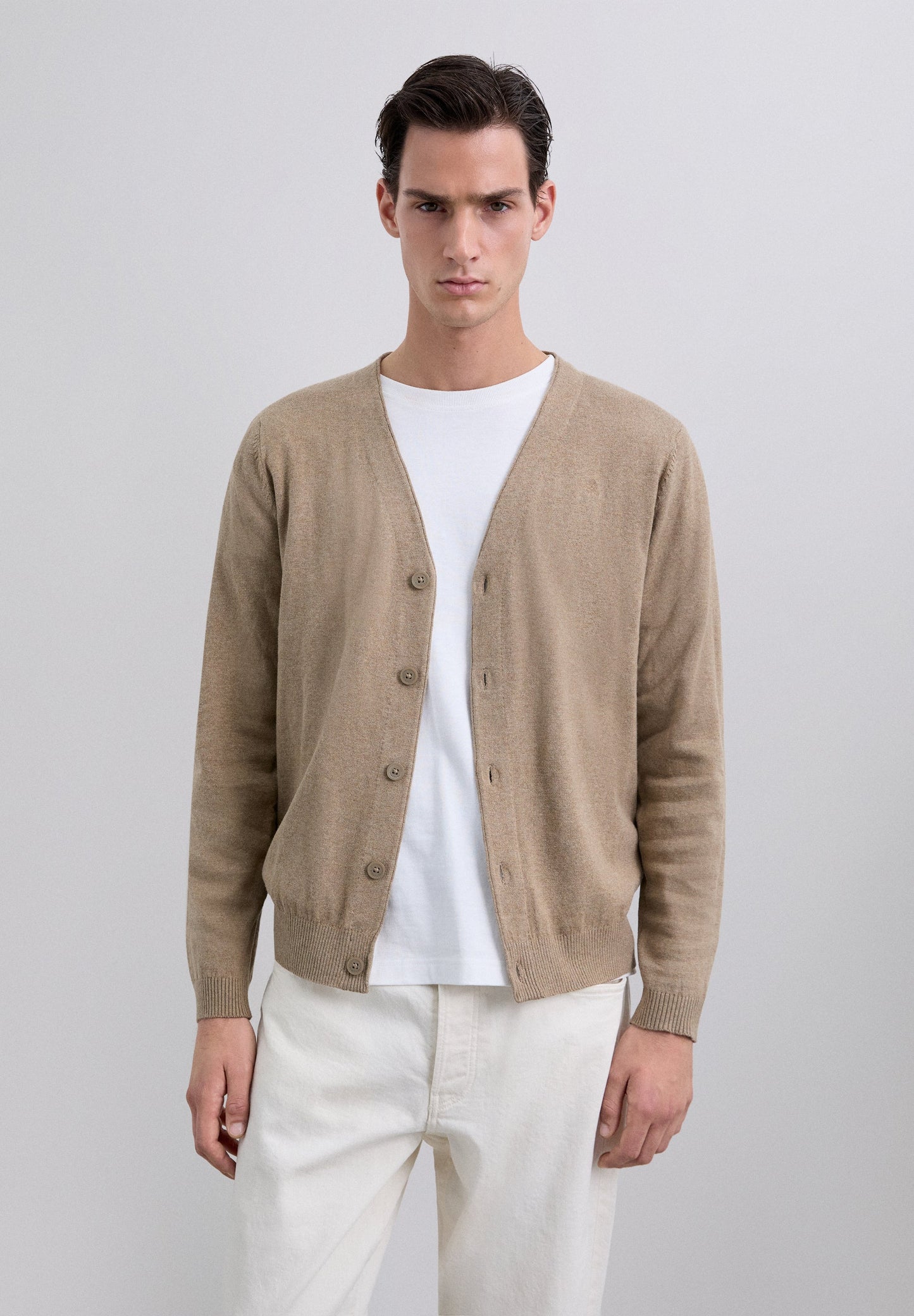 CARDIGAN COM GOLA EM V E SKULL